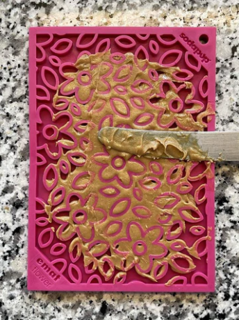 Flower Pink Small Peanut butter.PNG