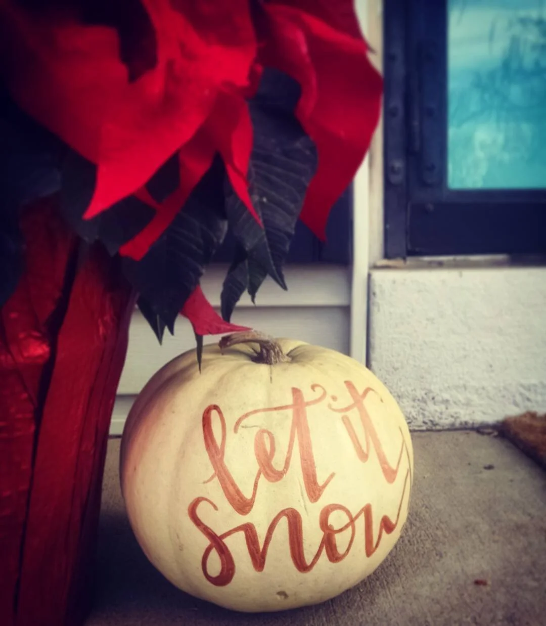 Looks like the weather gods heard my fall plea yesterday and answered with a 40&deg; drop into winter!
.
.
.
.
.
#blankslatehandwriting