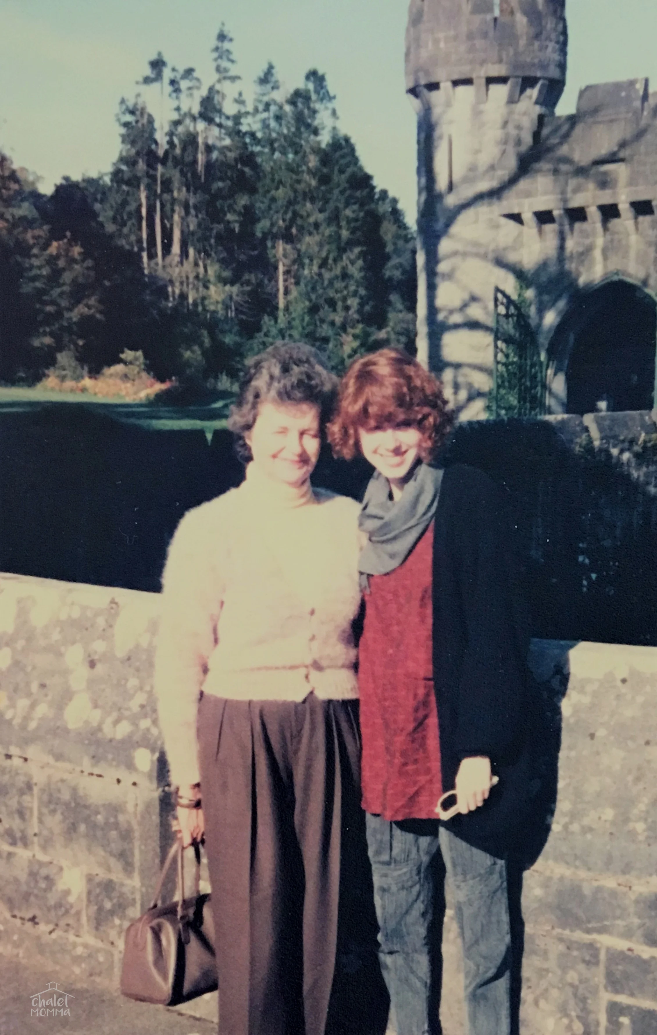 1985 Ireland. Look at how stylish she was in her cashmere and wool!