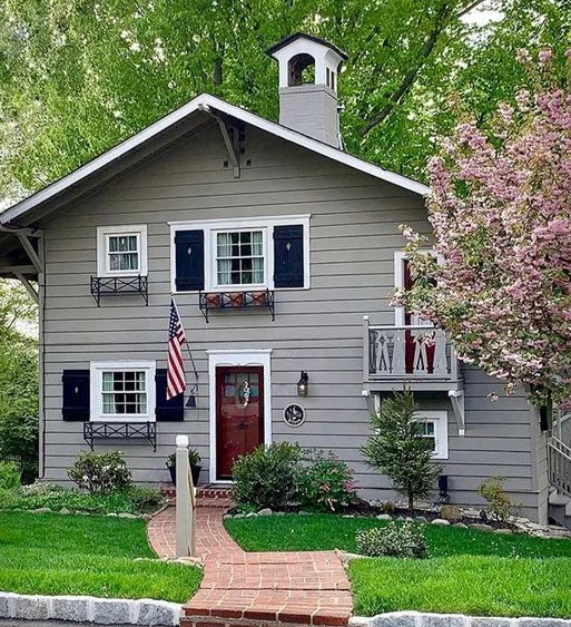 Chalet.jpg