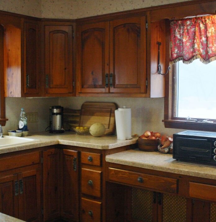 Dutch Colonial Kitchen before.JPG