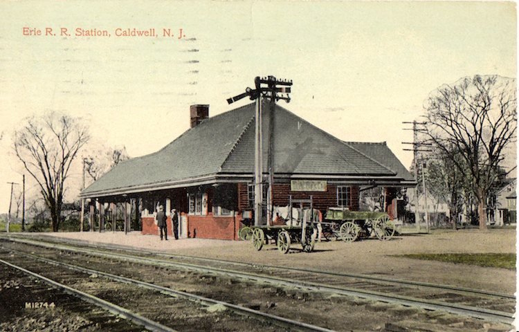 Erie Station Caldwell, NJ 1913.jpg