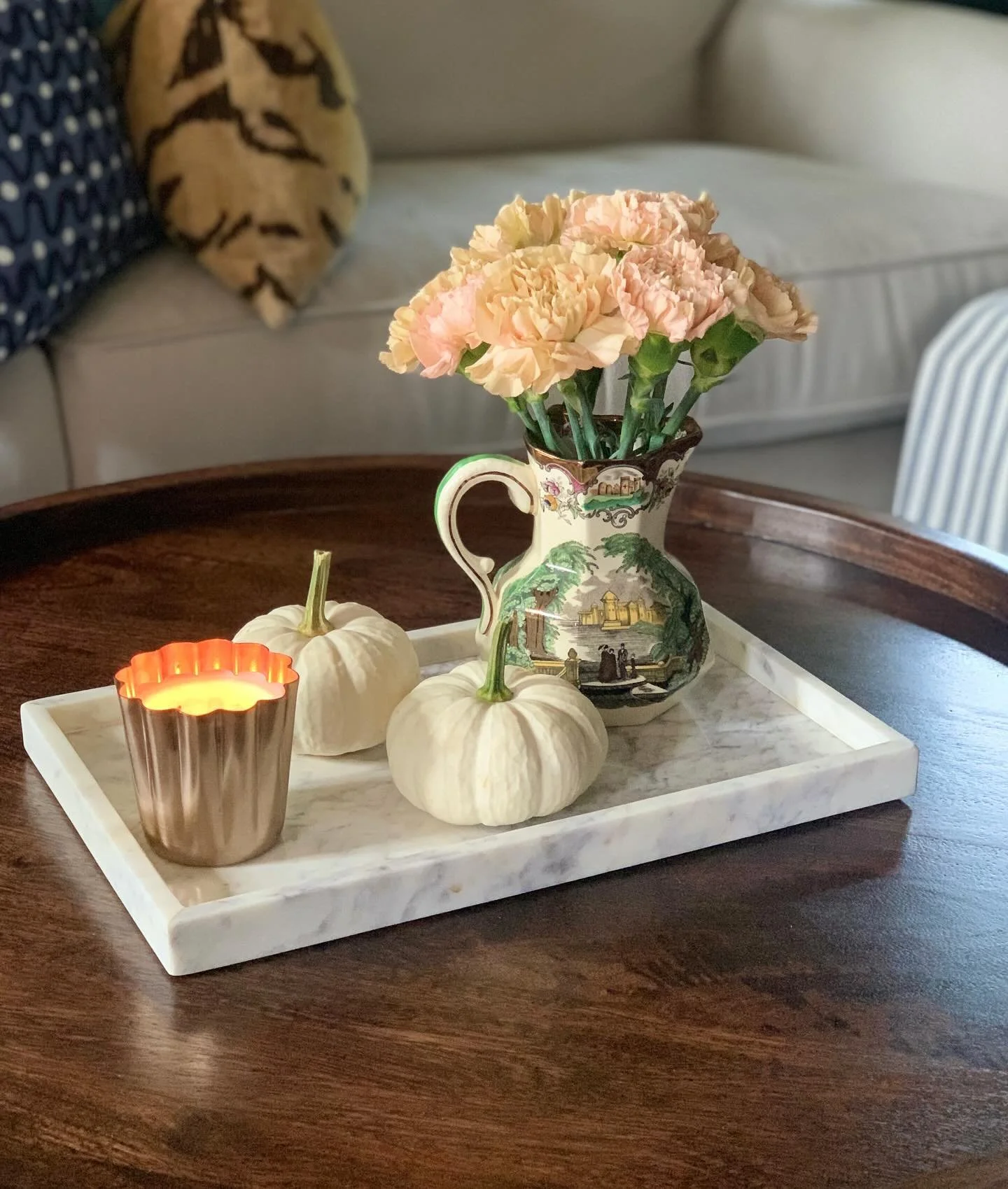 I love carnations - they are unsung beauties and if you find them in different shades all the better! I also wish it was actually as bright outside as this image I just snapped looks - it&rsquo;s overcast today but no natter I&rsquo;m getting ready t