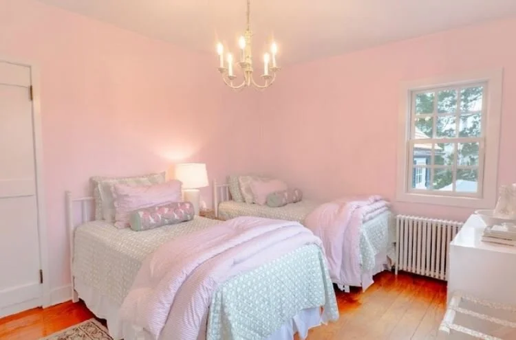 the pink room.JPG