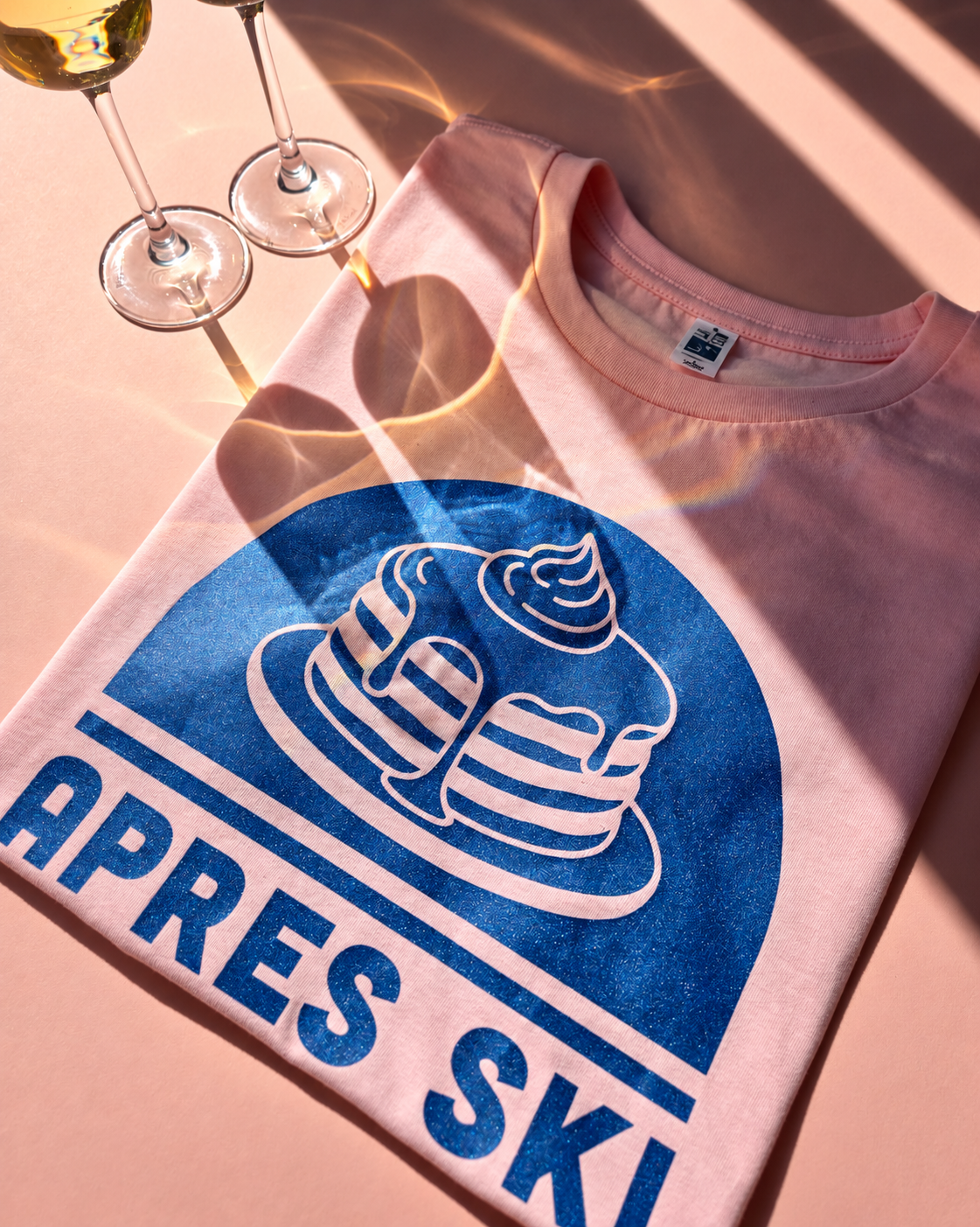 Close-up of blue shimmer transfer on Bubblegum cotton