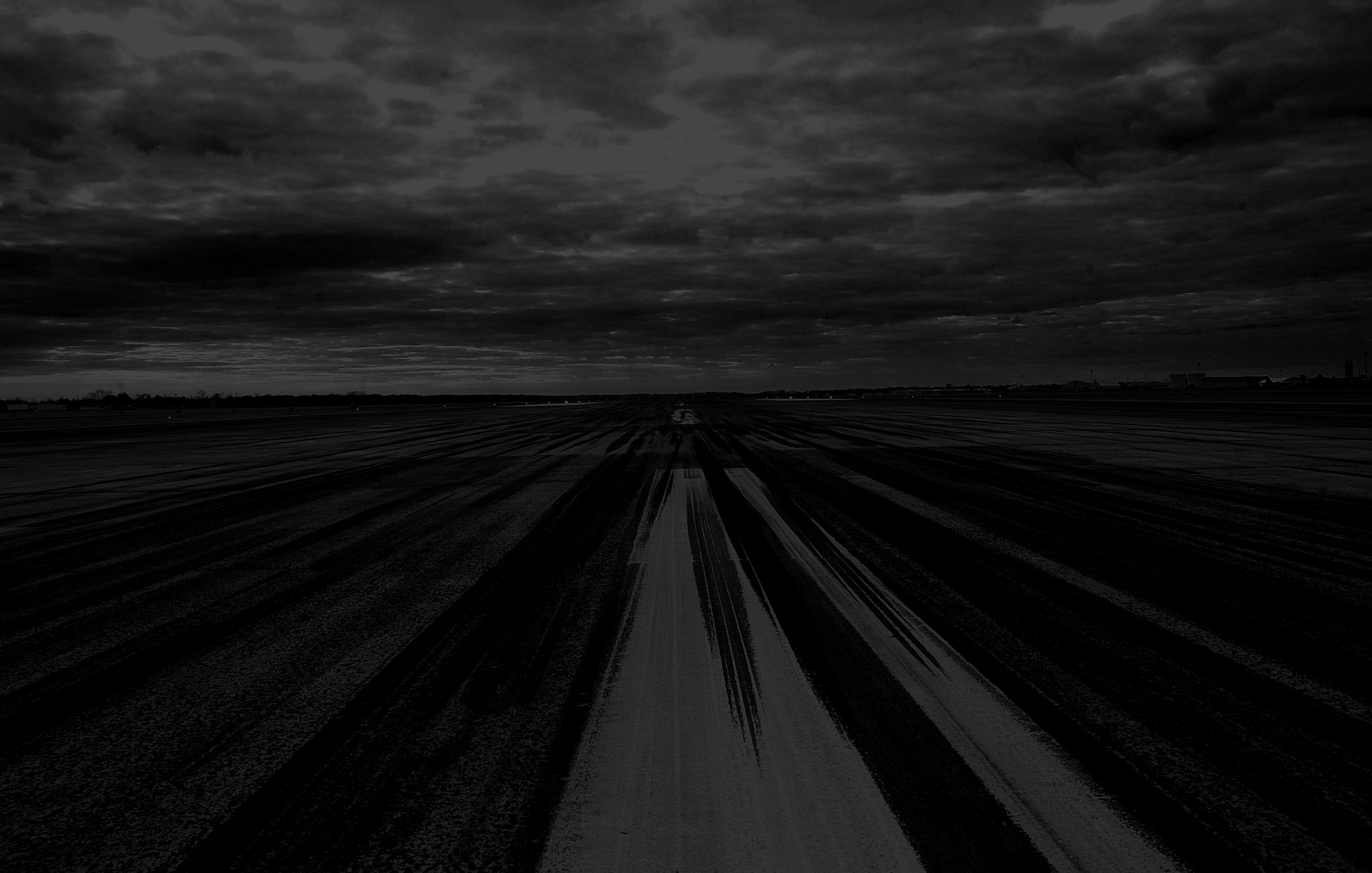 27WON Tarmac1.jpg