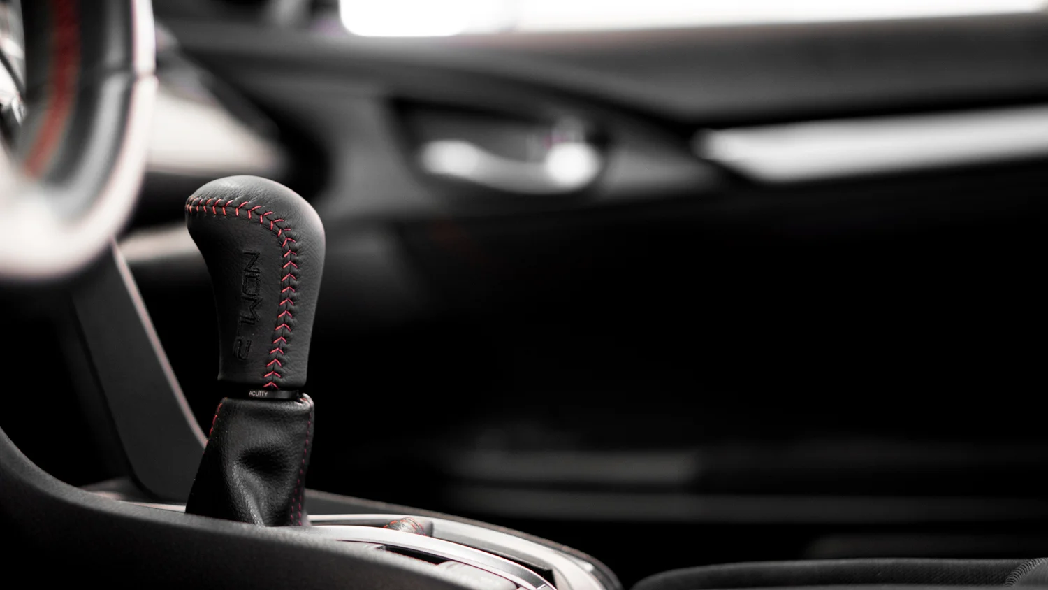 27won-leather-shift-knob-installed.jpg
