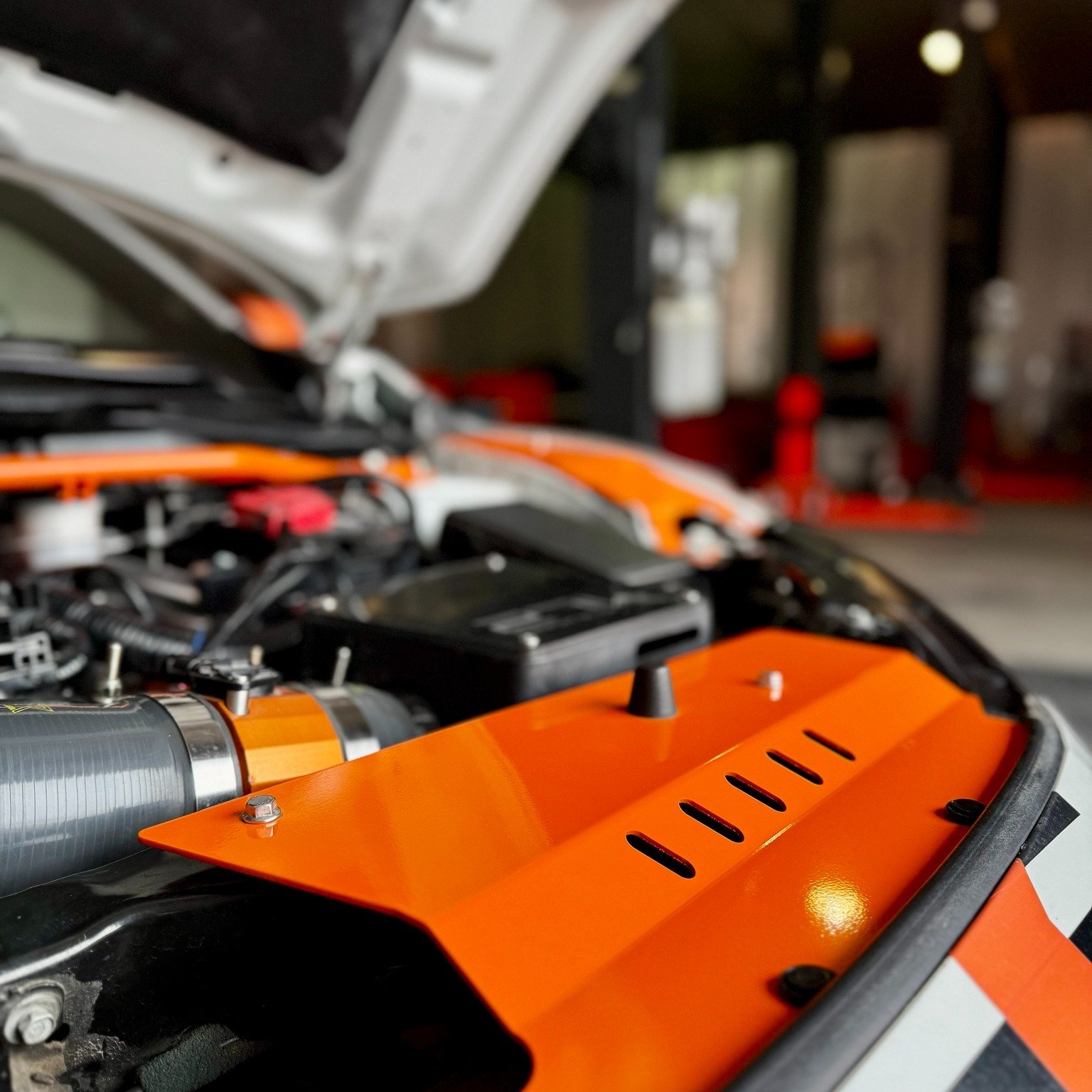 Shrouds designed to be seen👀

Don't just make more power under your hood, make more heads turn too! Our 10th Gen Civic Engine Bay Shrouds deliver a clean aesthetic to your 10th Civic&rsquo;s Engine bay and are a must have to show off at your next ca