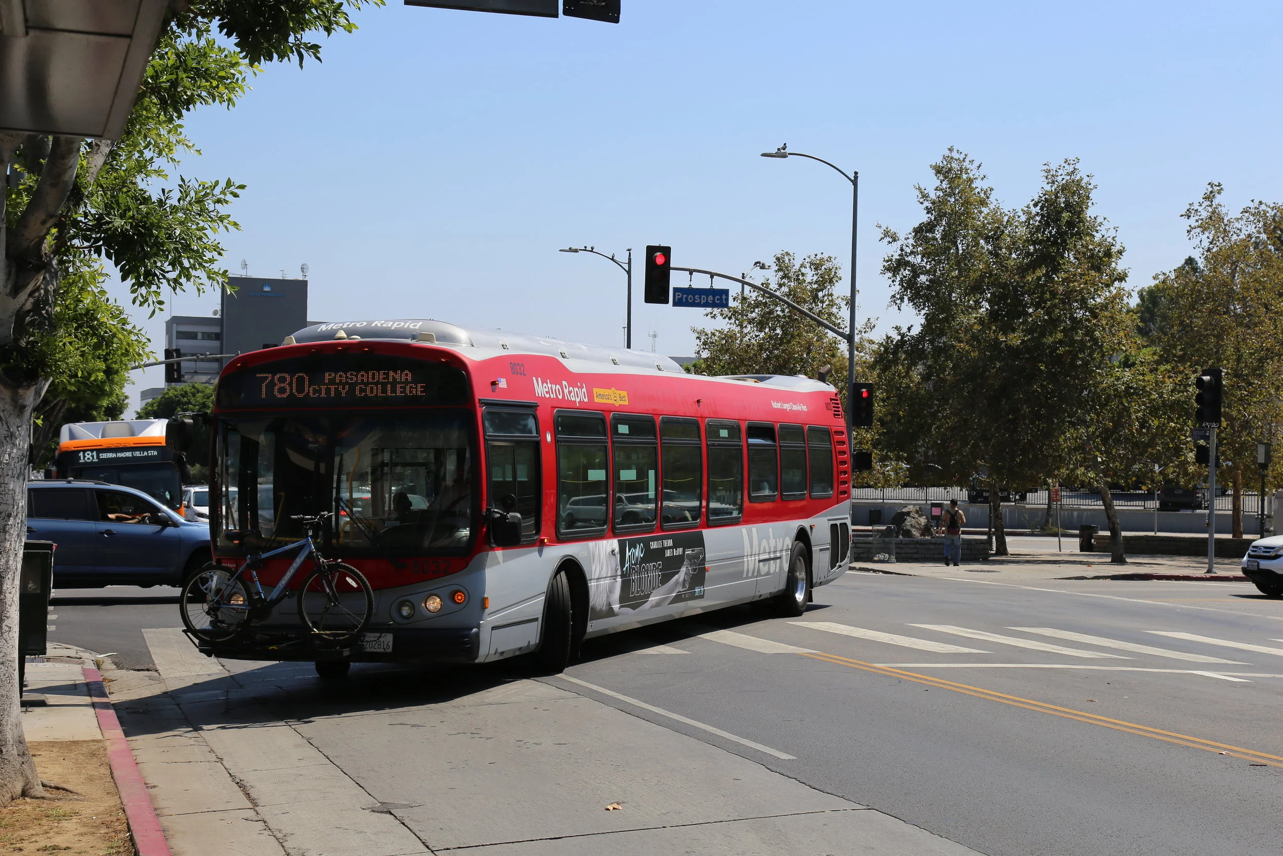 The 780 Rapid Bus in Los Feliz, and the Local 181 behind it