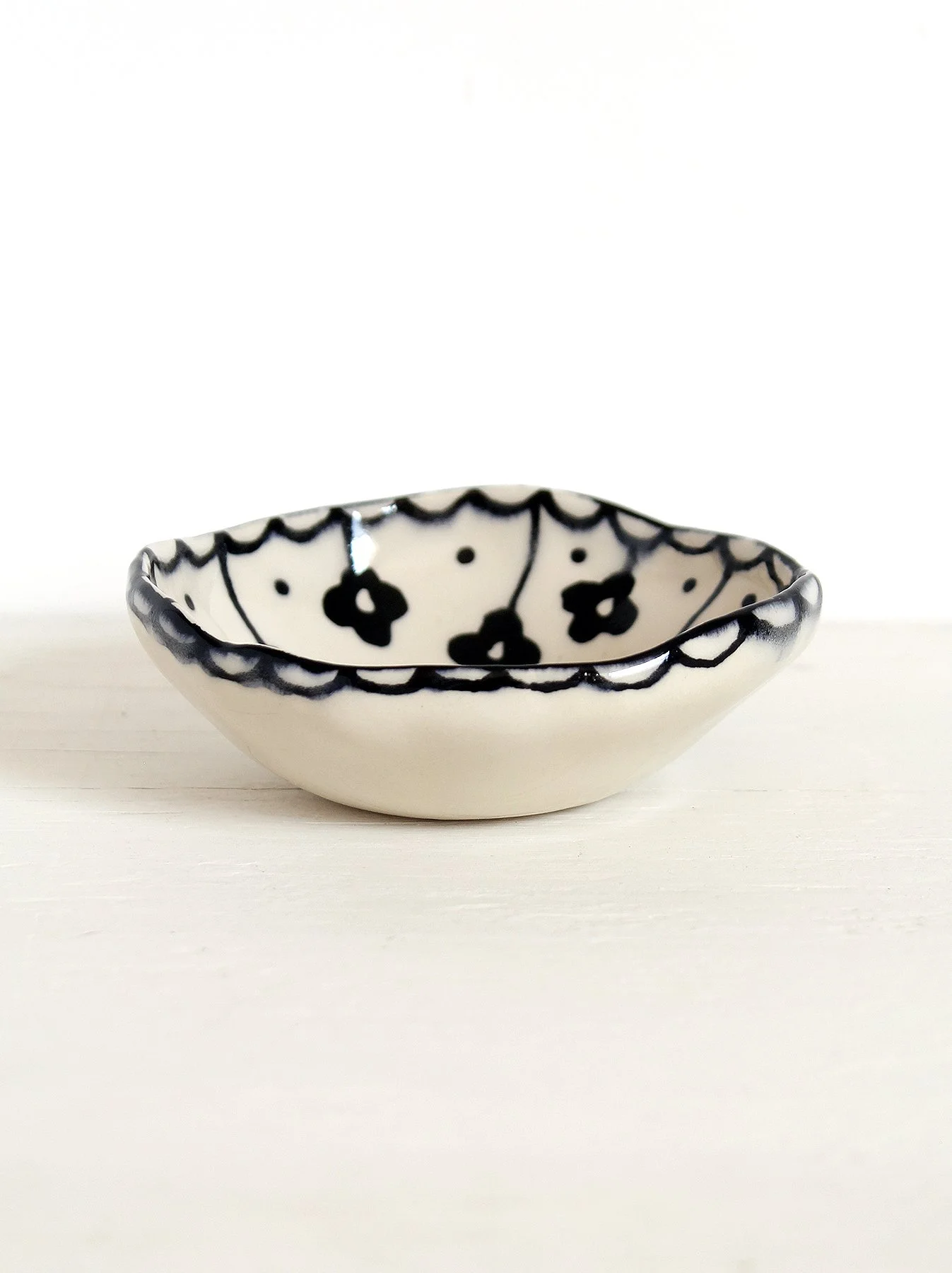 Barro by Lucrecia LACE Black Flower Salt bowl.jpg