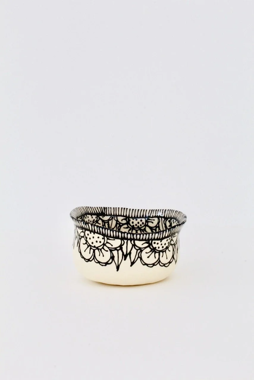 Barro-by-Lucrecia-LACE-Flower-Meadow-Bowl.jpeg