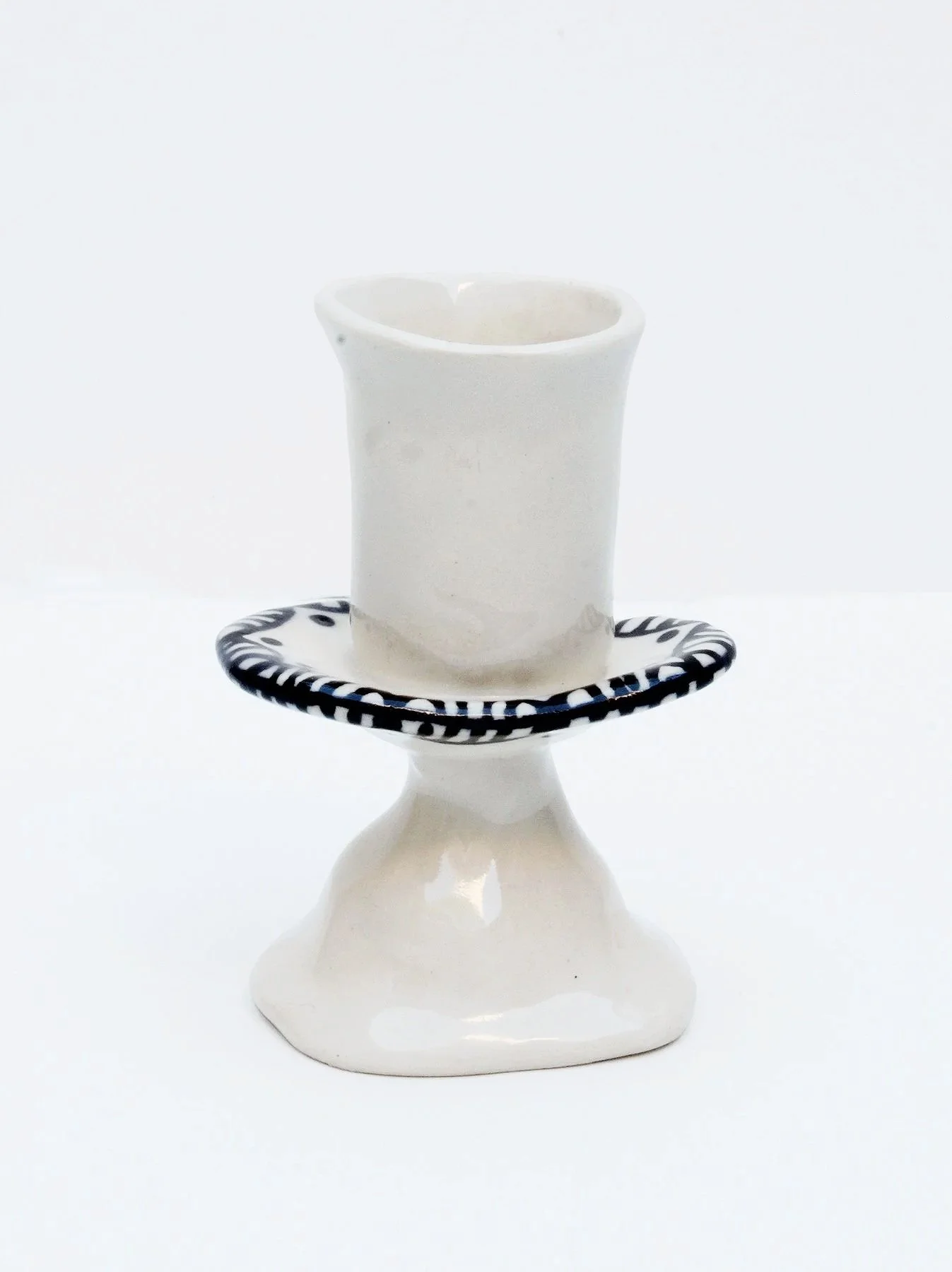 Barro+by+Lucrecia+Clear+Scallop+Candle+Holder.jpg
