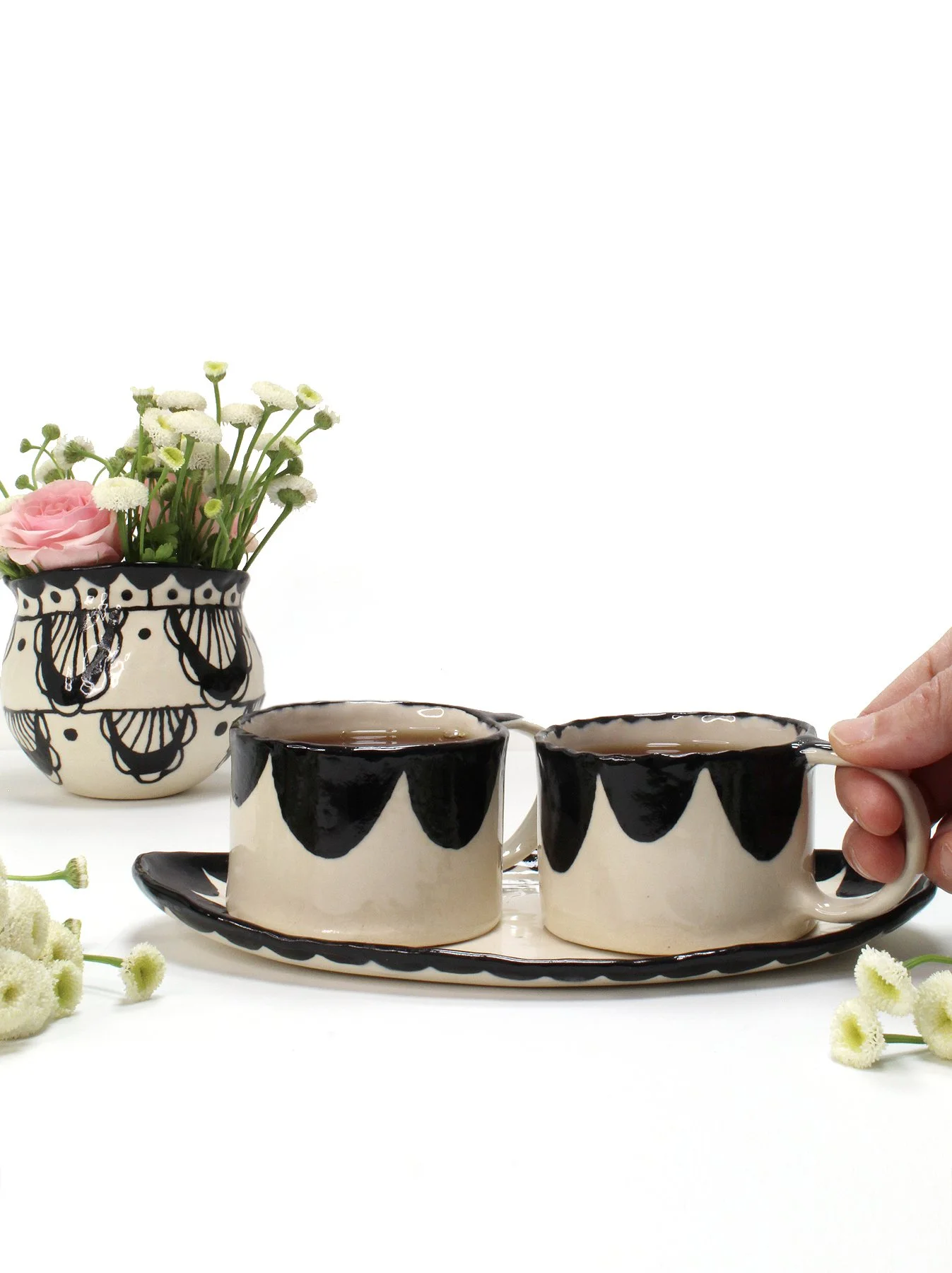 Barro by Lucrecia LACE Scallop Teacups and Tray.jpg