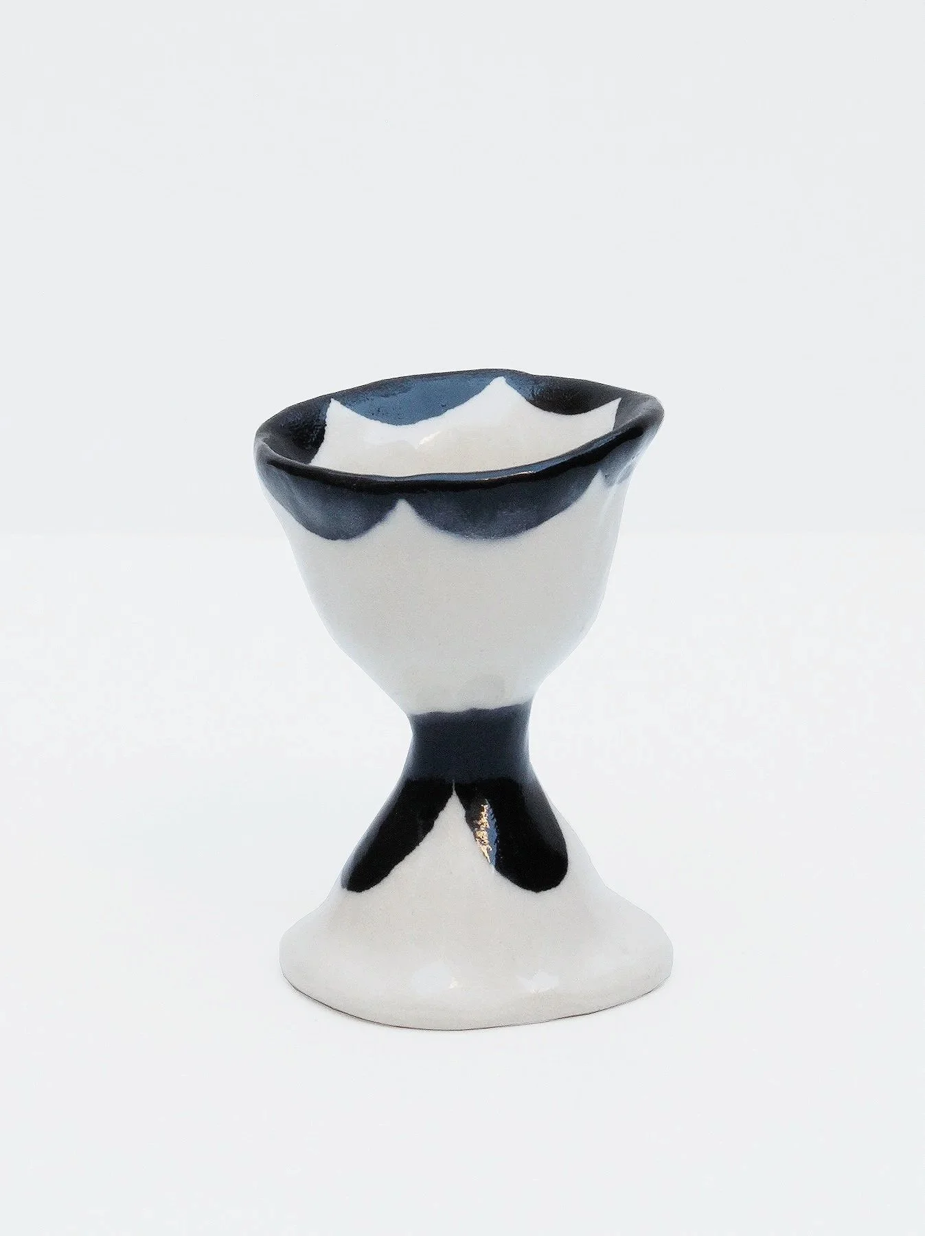 Barro+by+Lucrecia+Copita+Scallop+Noir+Candle+Holder.jpg
