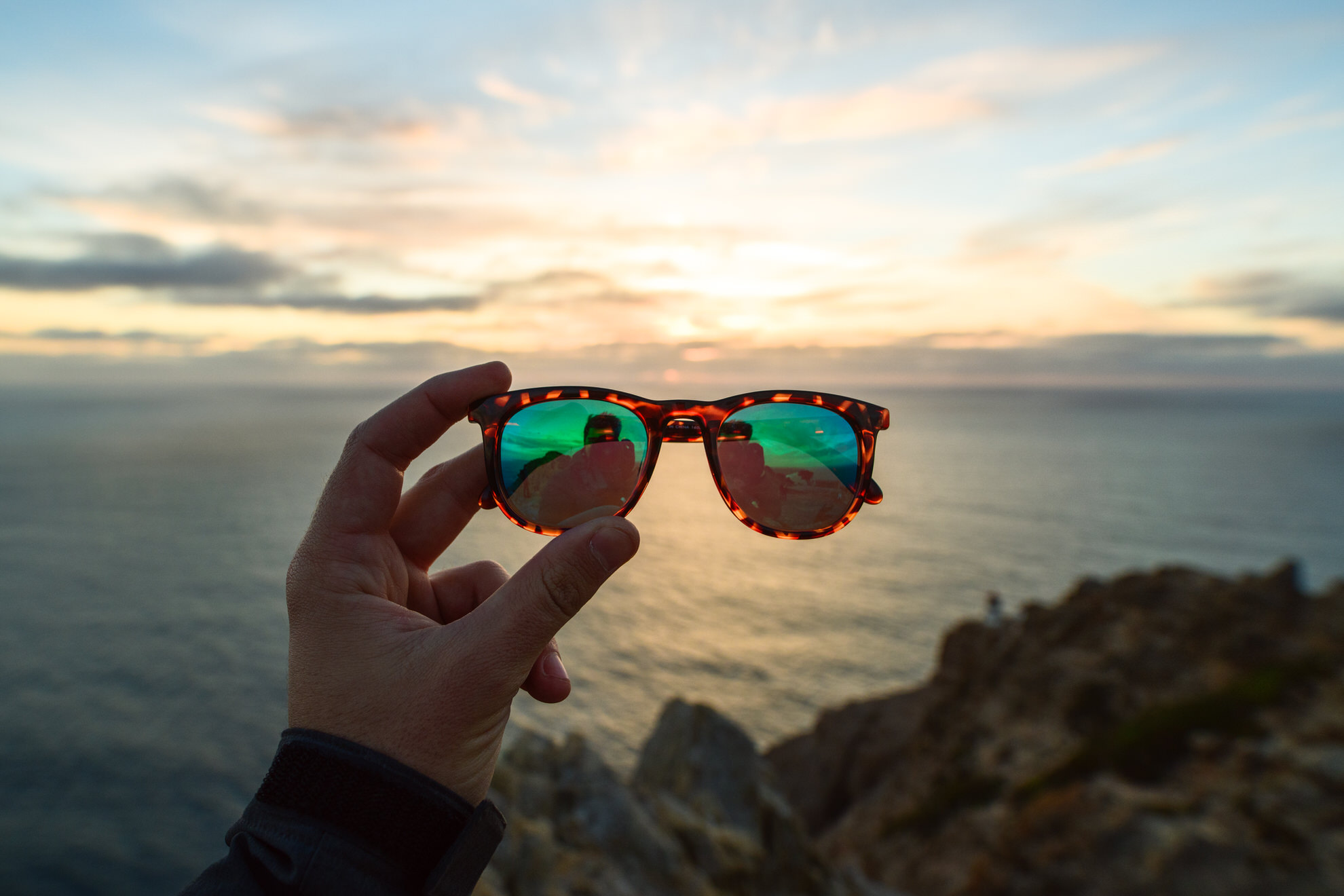 California has almost 850 miles of coastline ranging from warm, surfable, sandy beaches on the border of Mexico, to foggy bluffs sprinkled with 350 foot tall Redwood trees.
