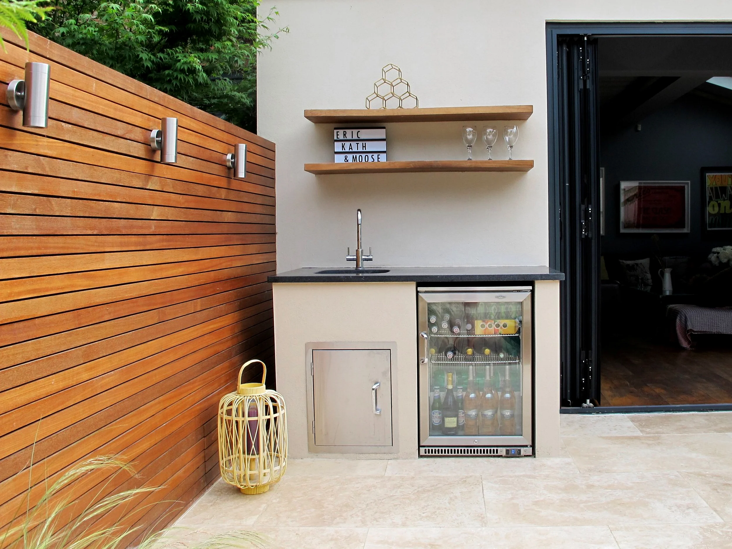 Kew-London-Outdoor-Kitchen-Cat-Howard-Garden-Design.jpeg