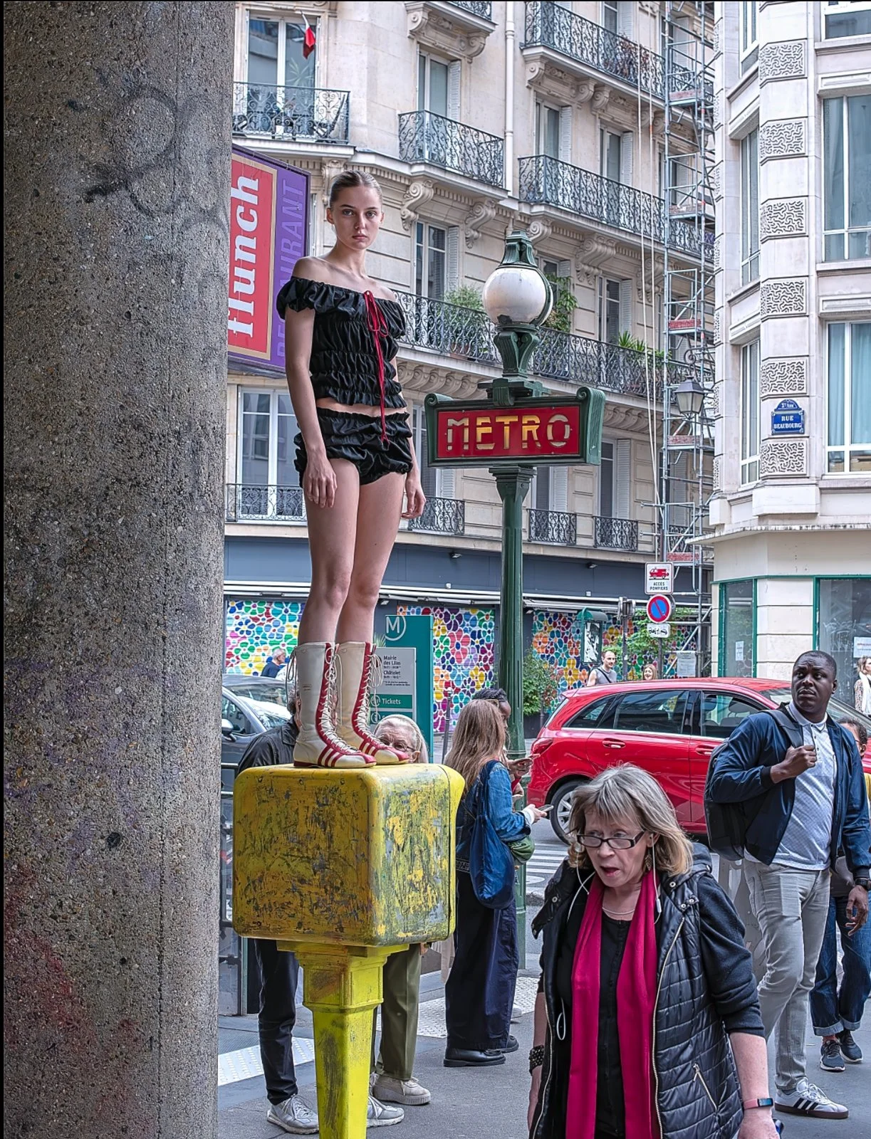 INSTAGRAM--Mailbox_Ballerina--PARIS_2024-SPRING--SLR_4588.jpg