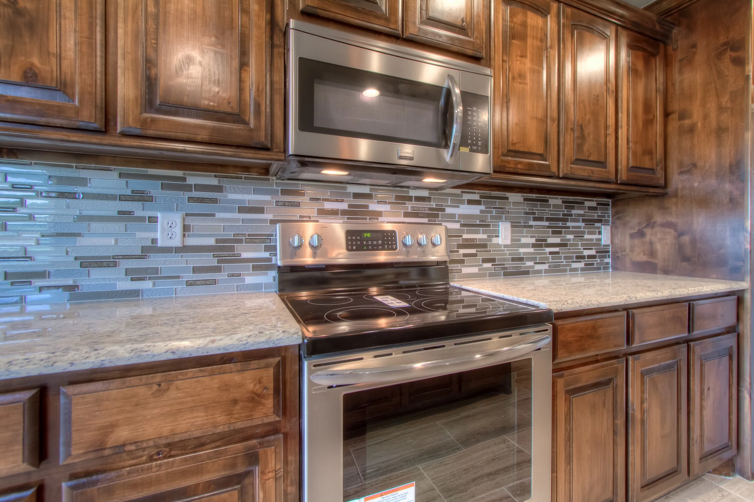 009_Kitchen 3.jpg