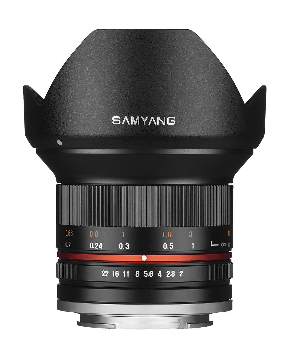 8360_samyang-12mm-f2.0-ncs-cs-1000px-4.jpg