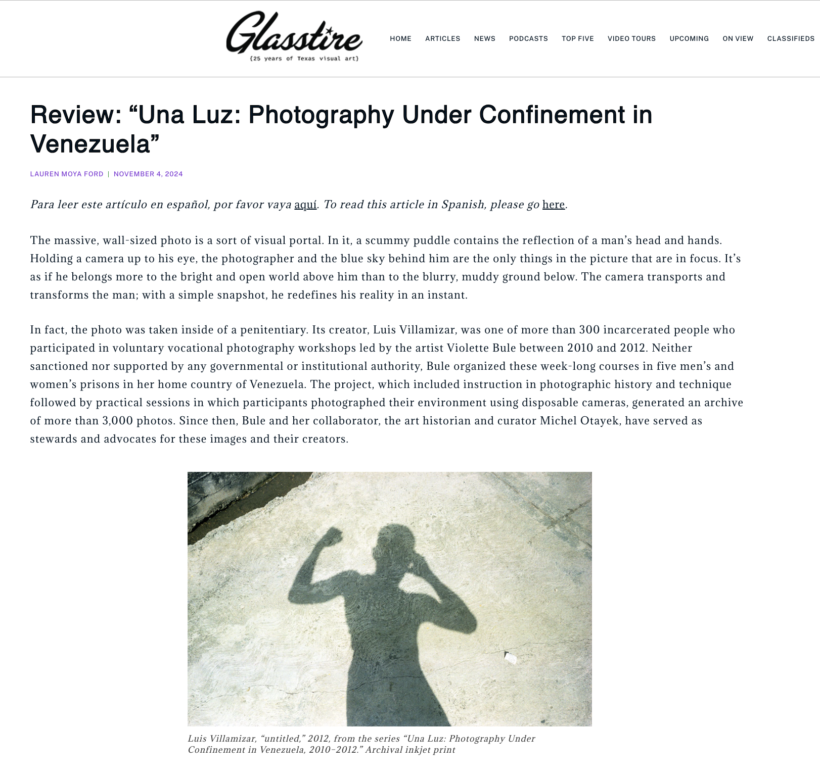   https://glasstire.com/2024/11/04/review-una-luz-photography-under-confinement-in-venezuela/  
