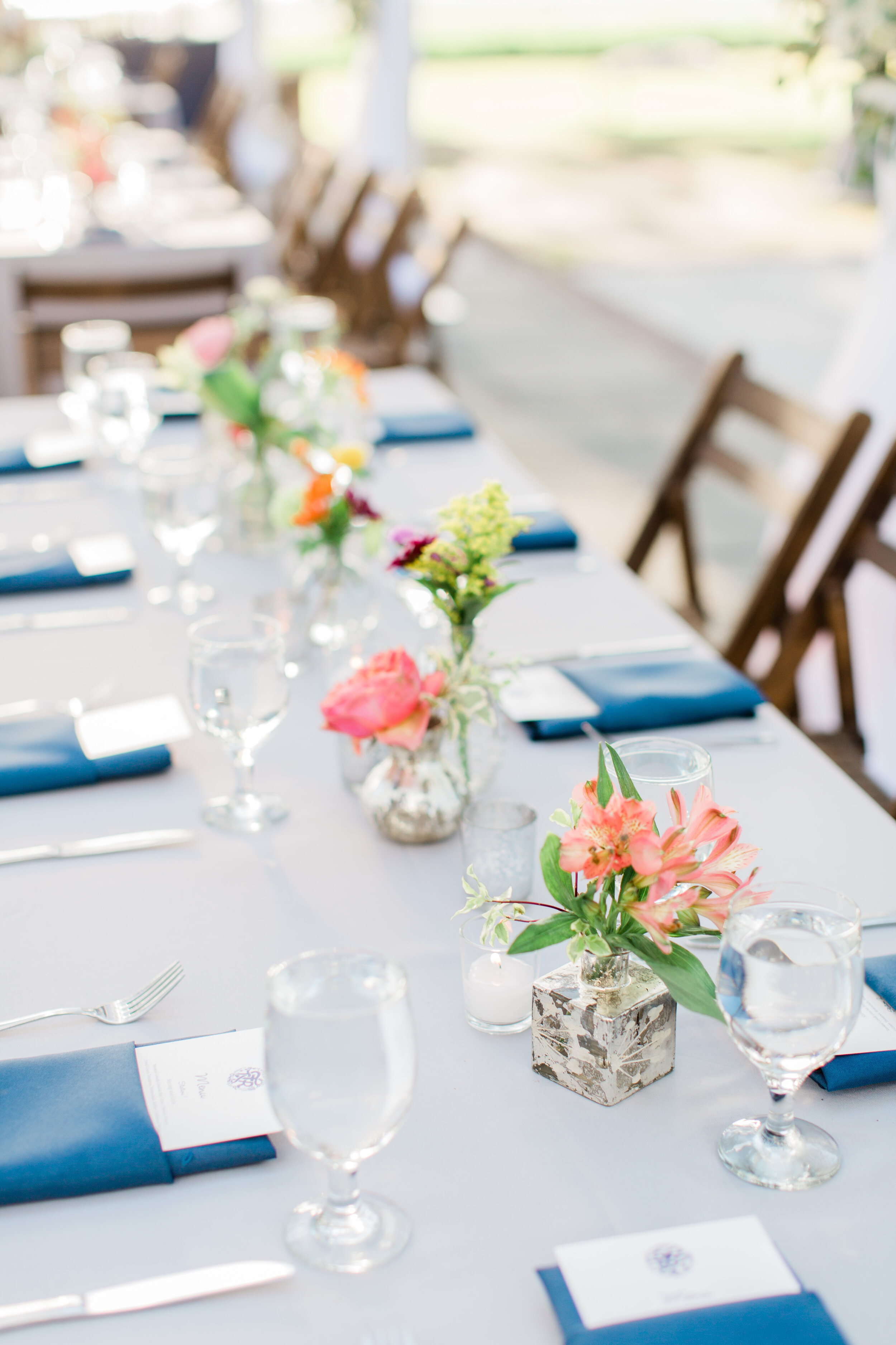 Ford wedding - table setup with bud vases - Lowdnes Grove - Ava Moore Photography - Charleston Wedding Planner.jpg