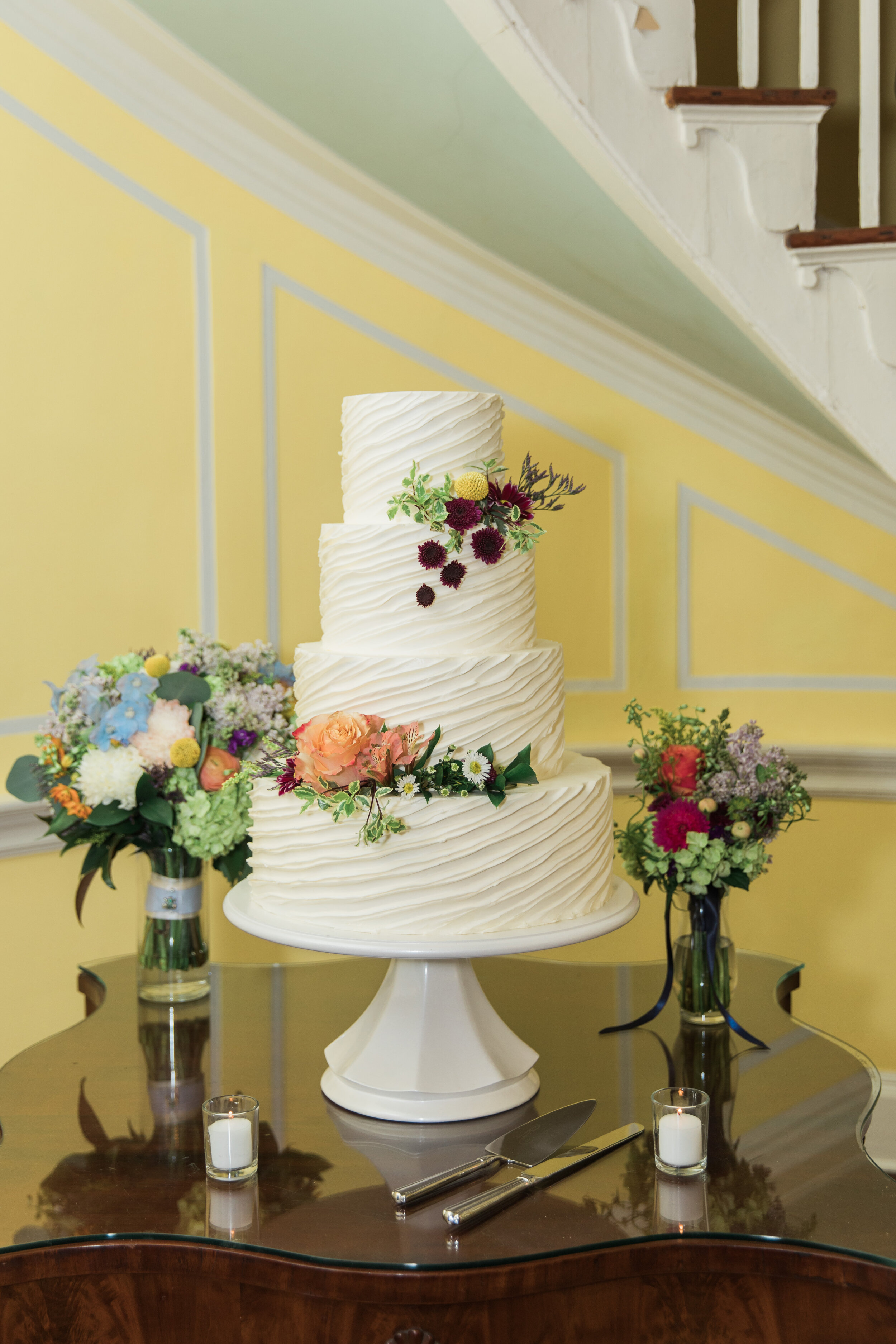 Rachel & Tyler Ford Wedding Cake - Lowdnes Grove - Ava Moore Photography.jpg