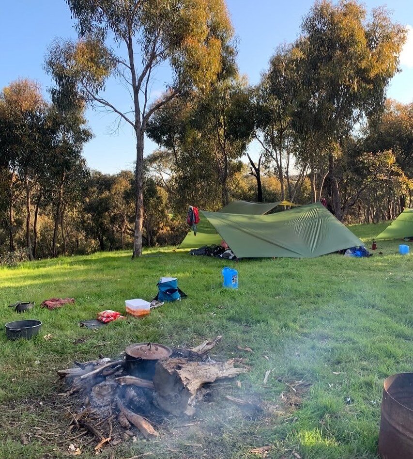 Camp set up! 
.
#ca #challengeaccepted #camp #ourdoors #camplyf #fire #tarpsetup #camping #adventuretherapy #bushadventuretherapy