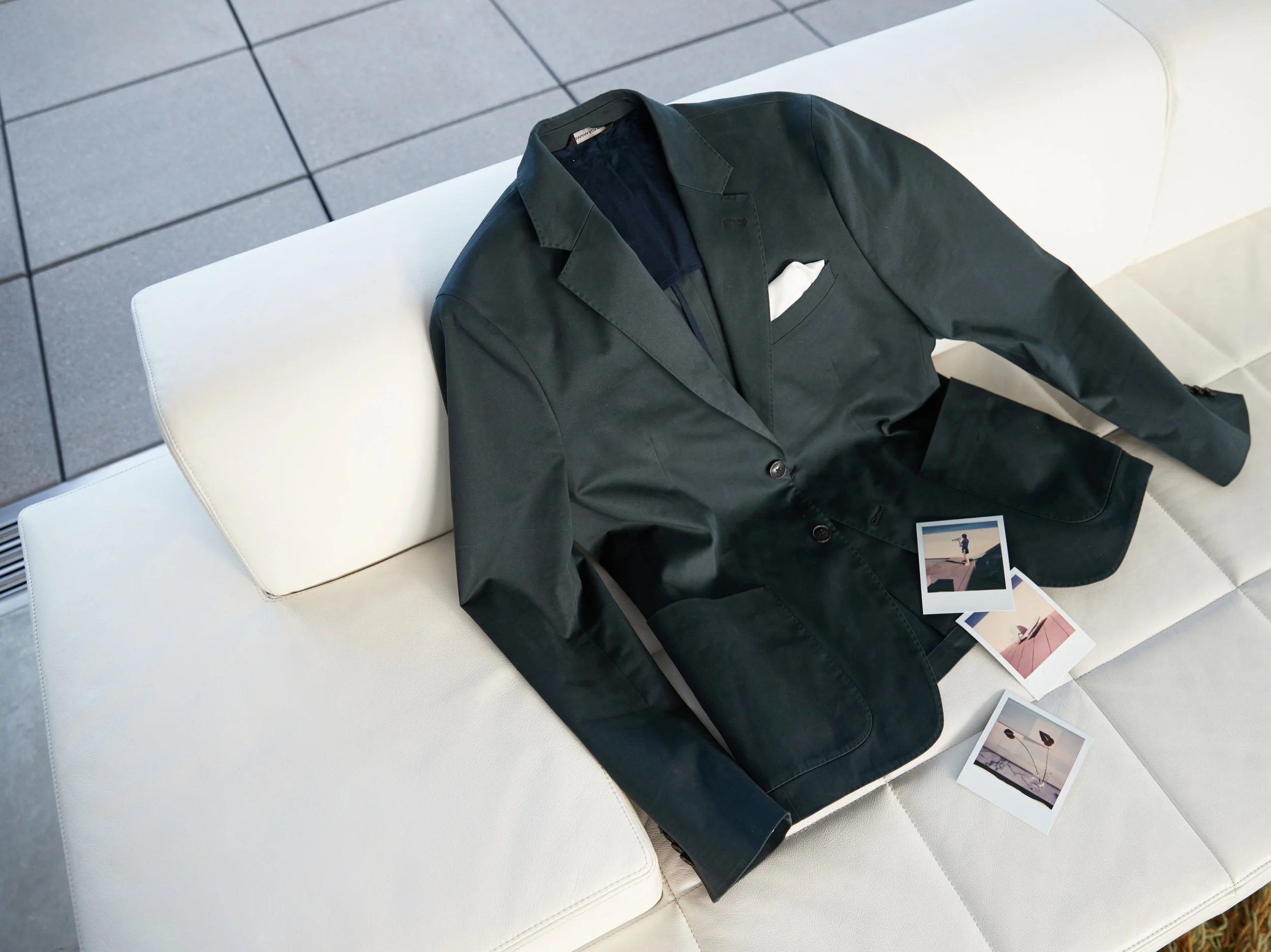 19SPR-campaign-still-life-spreads11.jpg