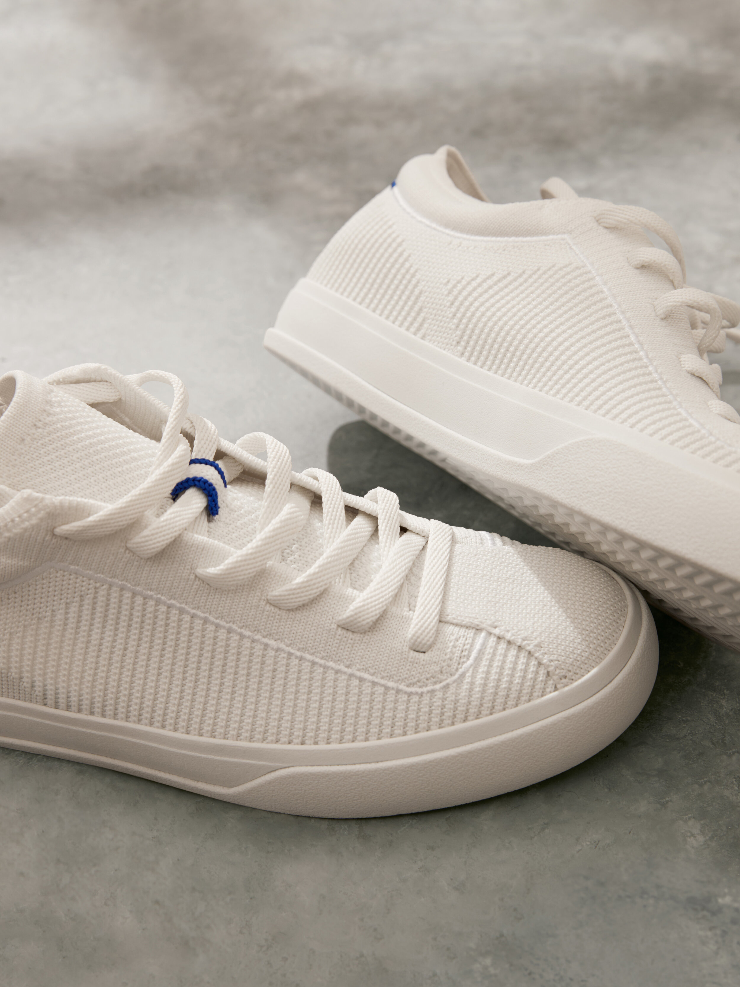 Lace_Up_Detail_01213771.jpg