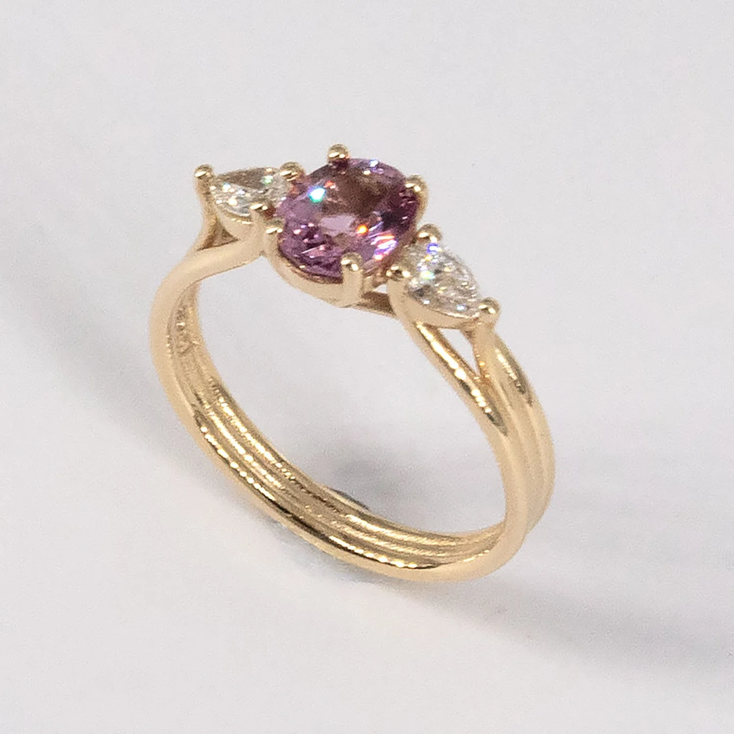 Malaia garnet and LAB diamond 9 ct gold ring