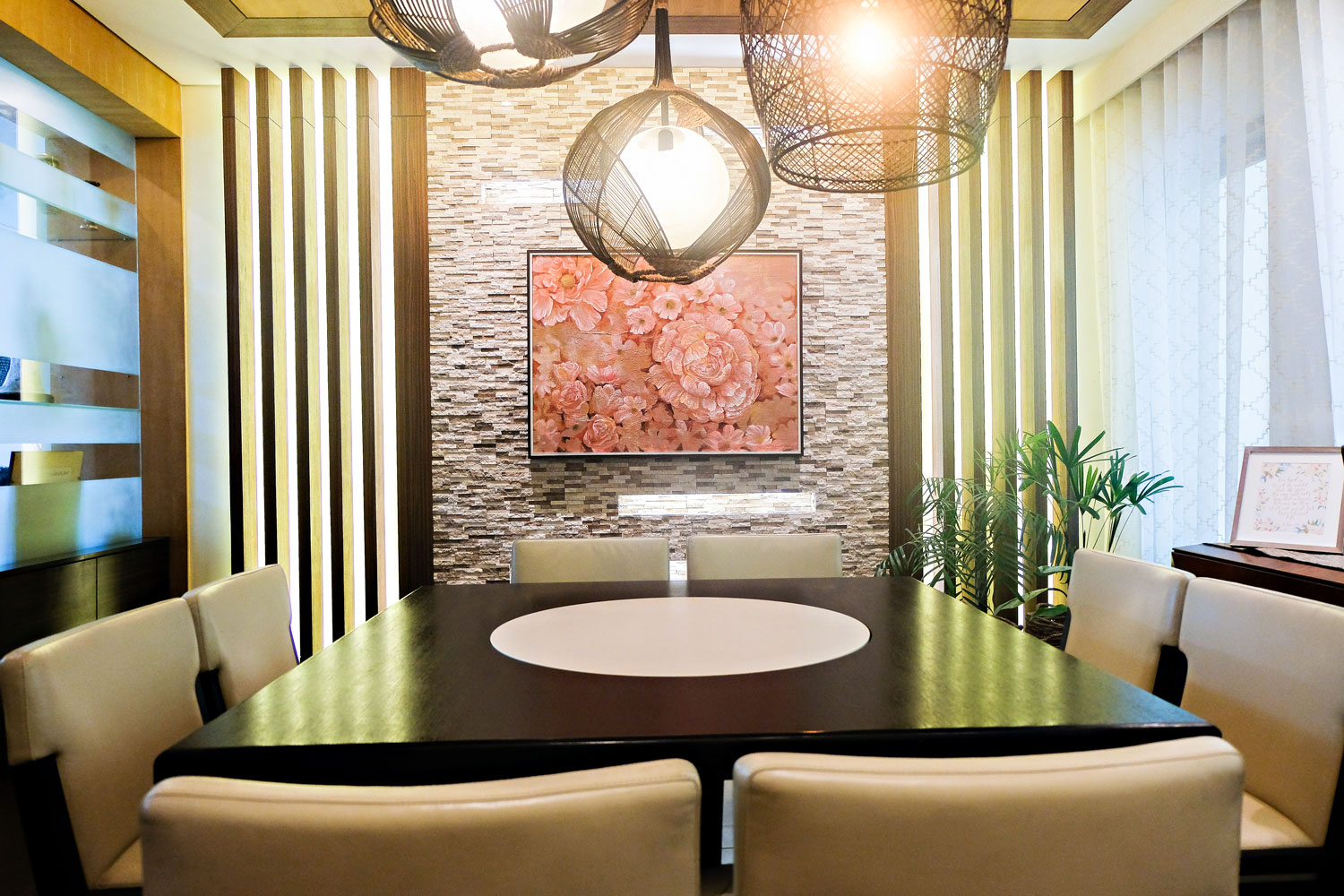 Atendido-dining-room-2.jpg