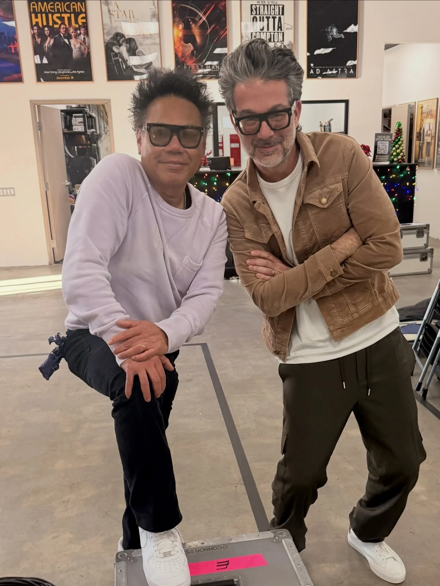 ✨ A rainy day is a great time for a little recap:

1. 😎 A special visitor who happens to be glasses twinzes with Kavon 
2. @chloeweaverdp showing her serious side and looking cool doing it
3. 🪜 @abe.martinez.dp going above and beyond to get the per