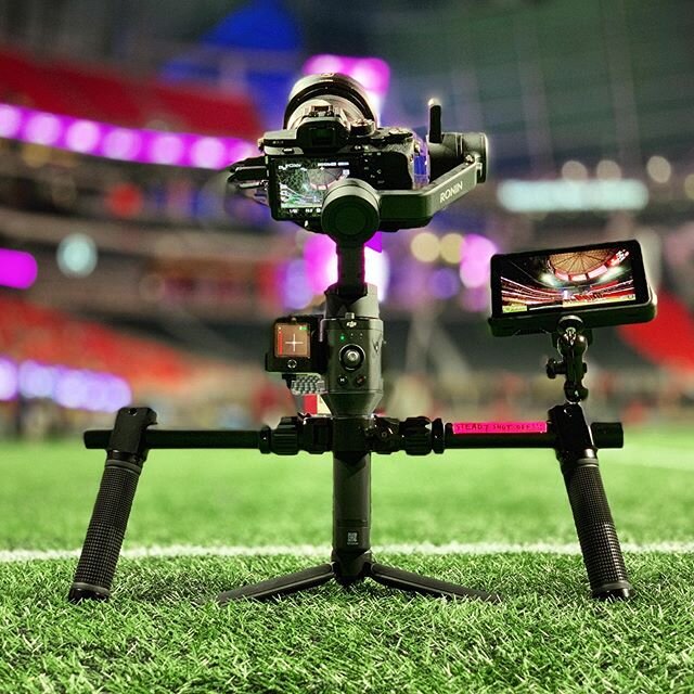 Ronin-SC lookin&rsquo; 🔥🔥🔥 in @mercedesbenzstadium this weekend at @dciphotos Southeastern Championship
&bull;
&bull;
&bull;
&bull;
@djiglobal #dji #ronin #roninsc #sony #a7sii #gimbal @atomos_news #atomos #shinobi #smallrig @filmschool #picofthed