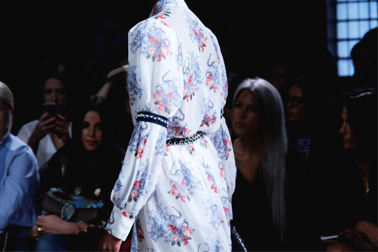 Mother of Pearl catwalk SS17 17.jpg