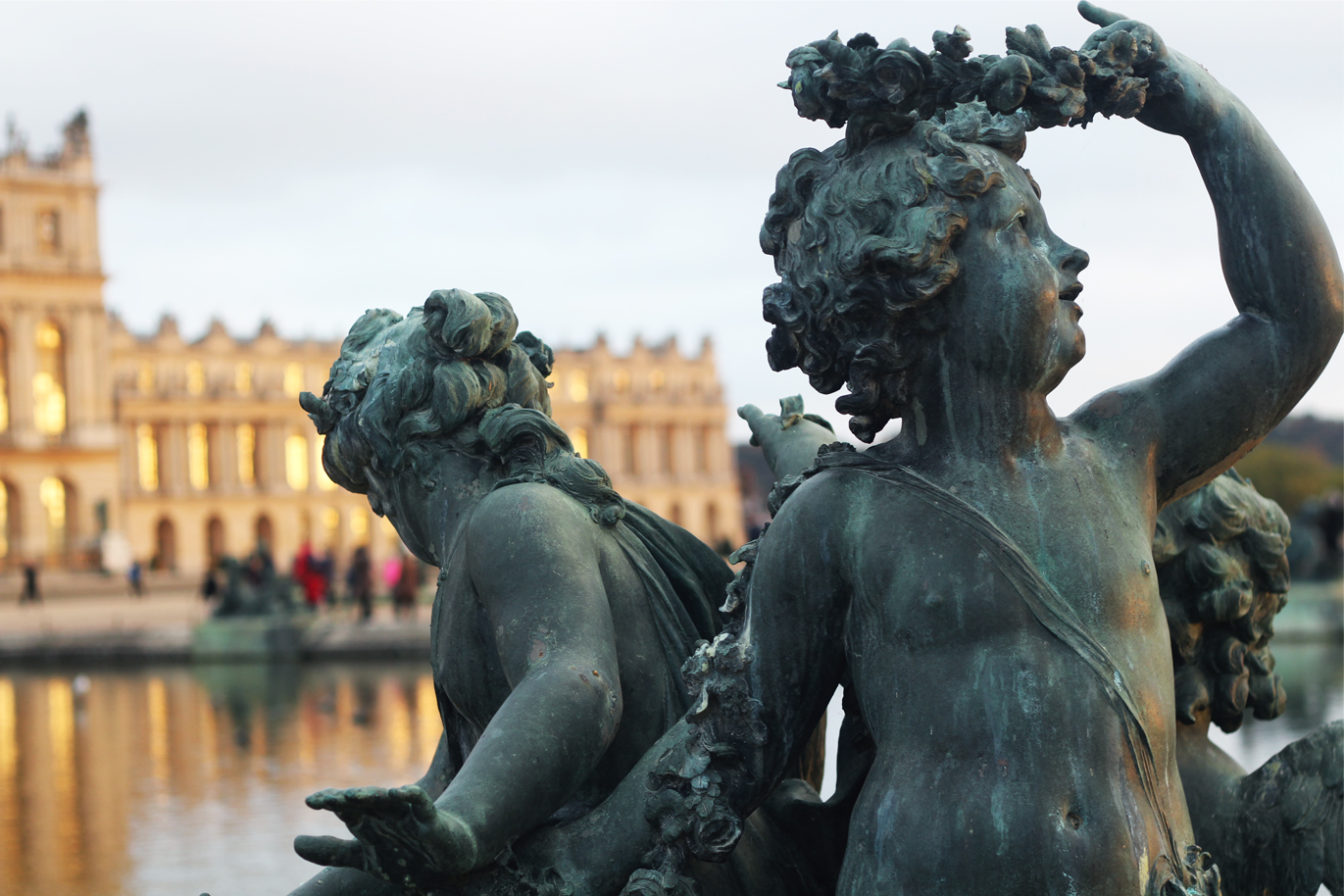 Palace of Versailles garden b.jpg