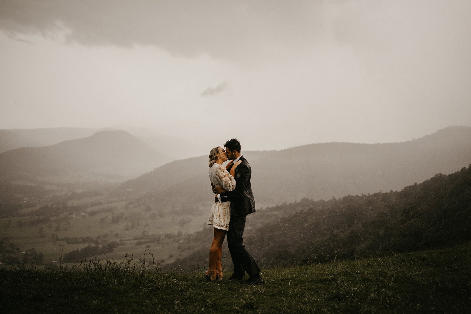 Lucy & Dusko Sneak Peek Rain 3_websize.jpg