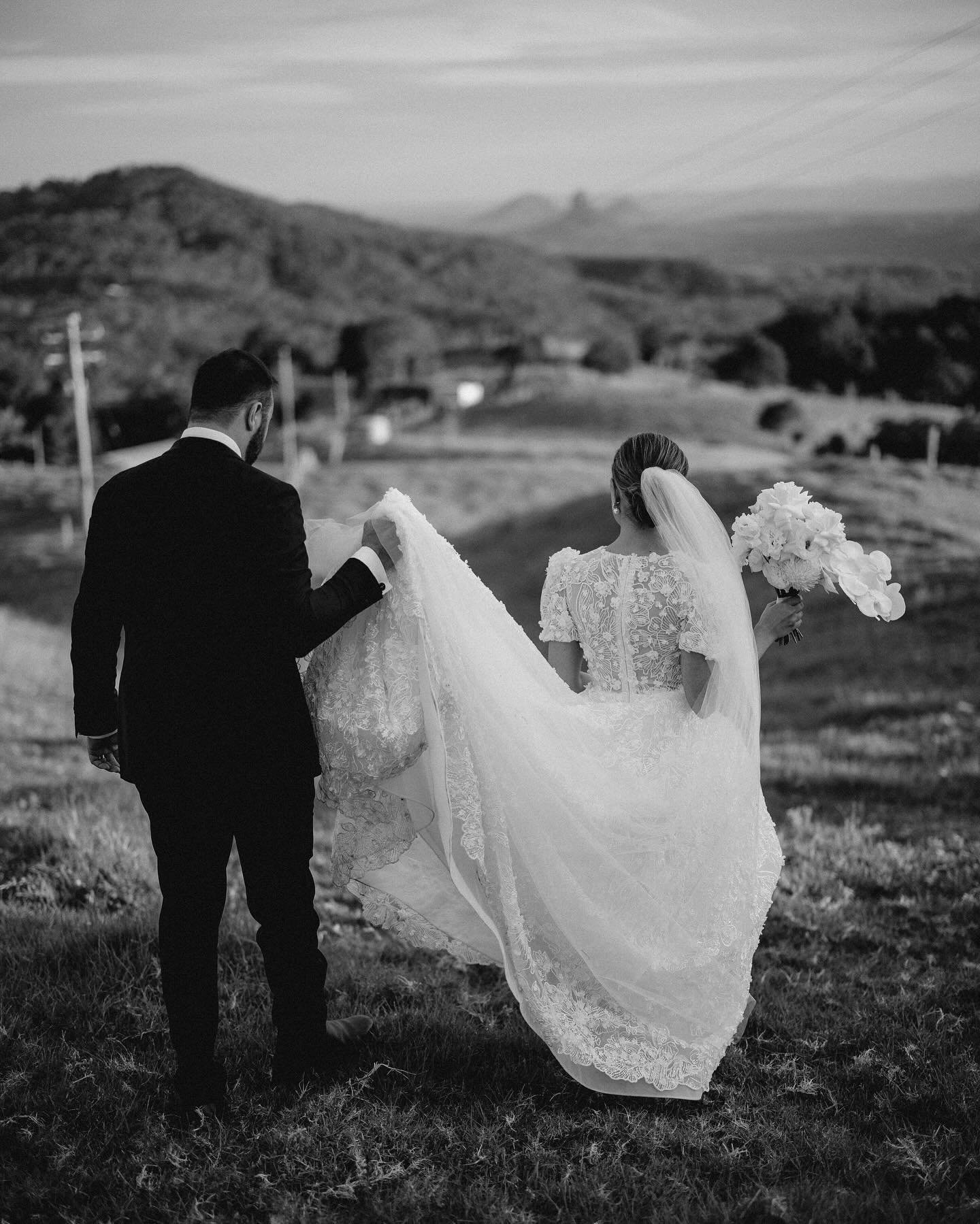 Adore being back into a busy wedding season and so excited to be back at @intercontinentalhaymanisland next week. Couldn&rsquo;t help but share some gorgeous B&amp;W from our stunning Nicola &amp; Mitch 🤍

Venue / @malenymanor 
Photo &amp; Film / @m
