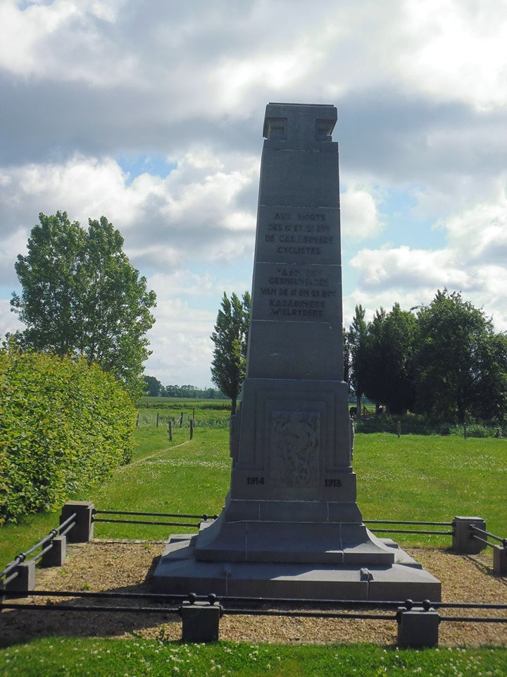Memorial to cyclists.jpg