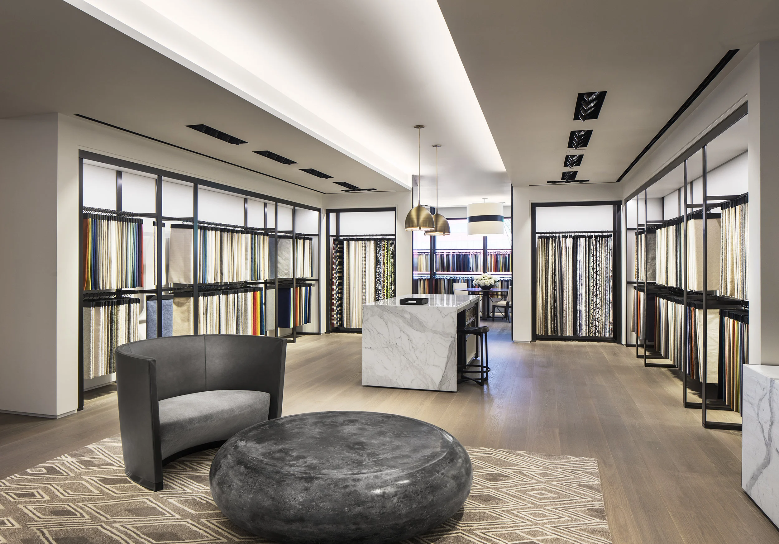 HH_160823_LA_PhillipJefferies_Showroom_5182.jpg