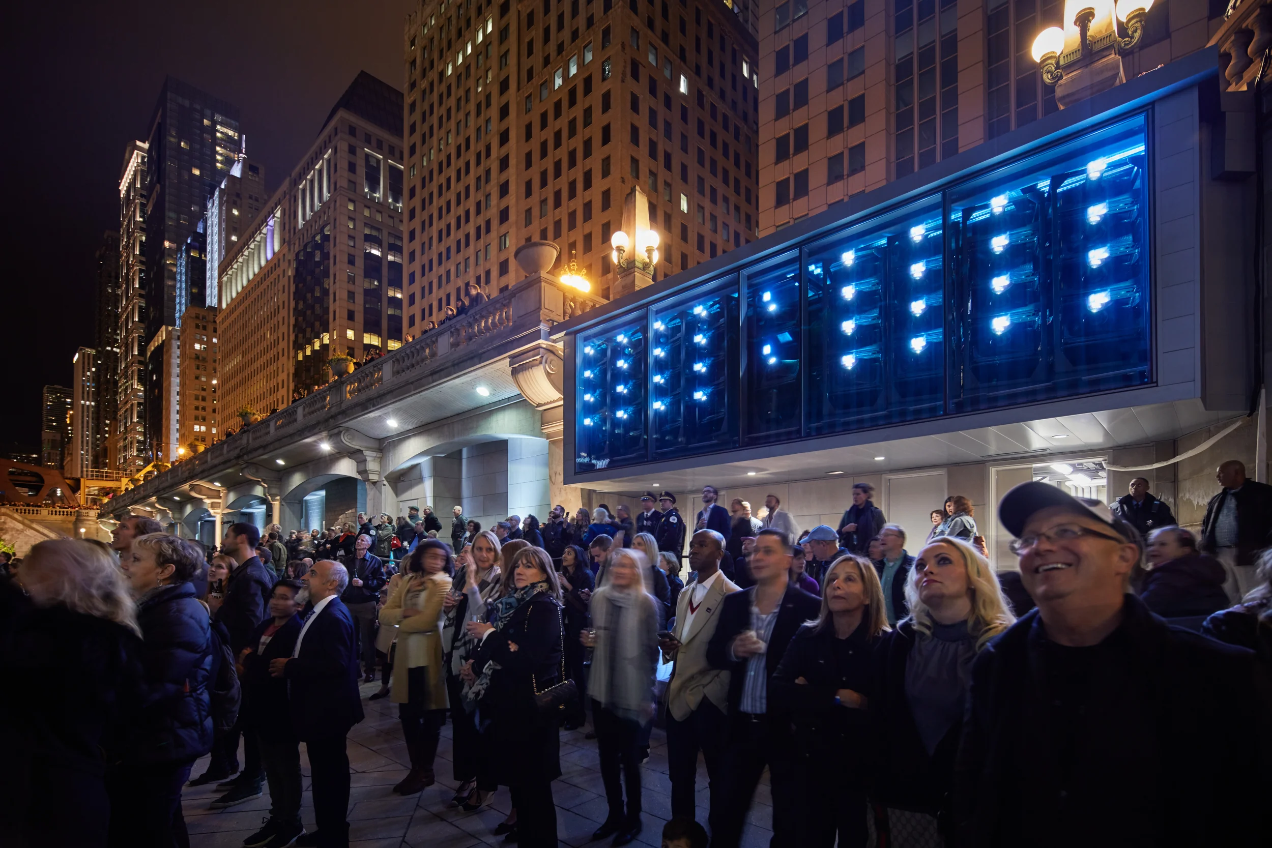 art-on-themart_valerio-dewalt-train