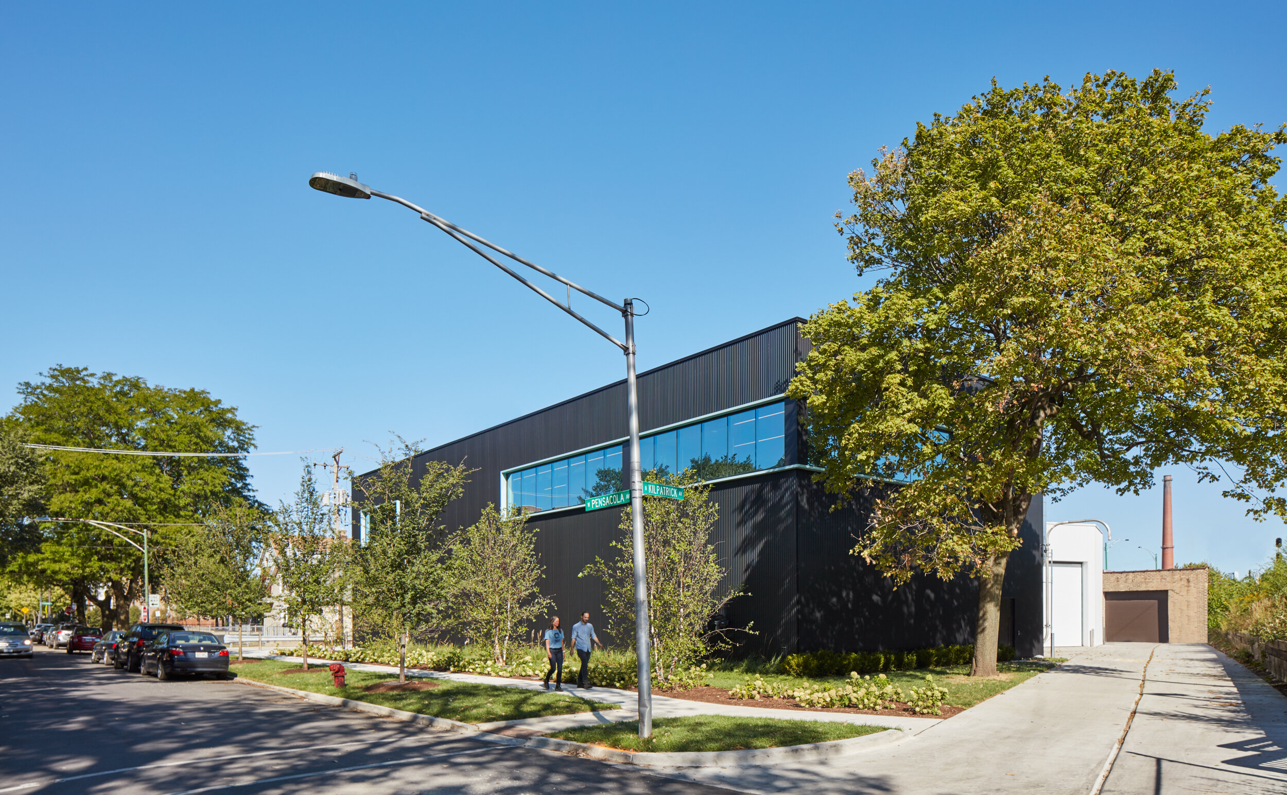 Omega Yeast facilities in Chicago by Valerio Dewalt Train