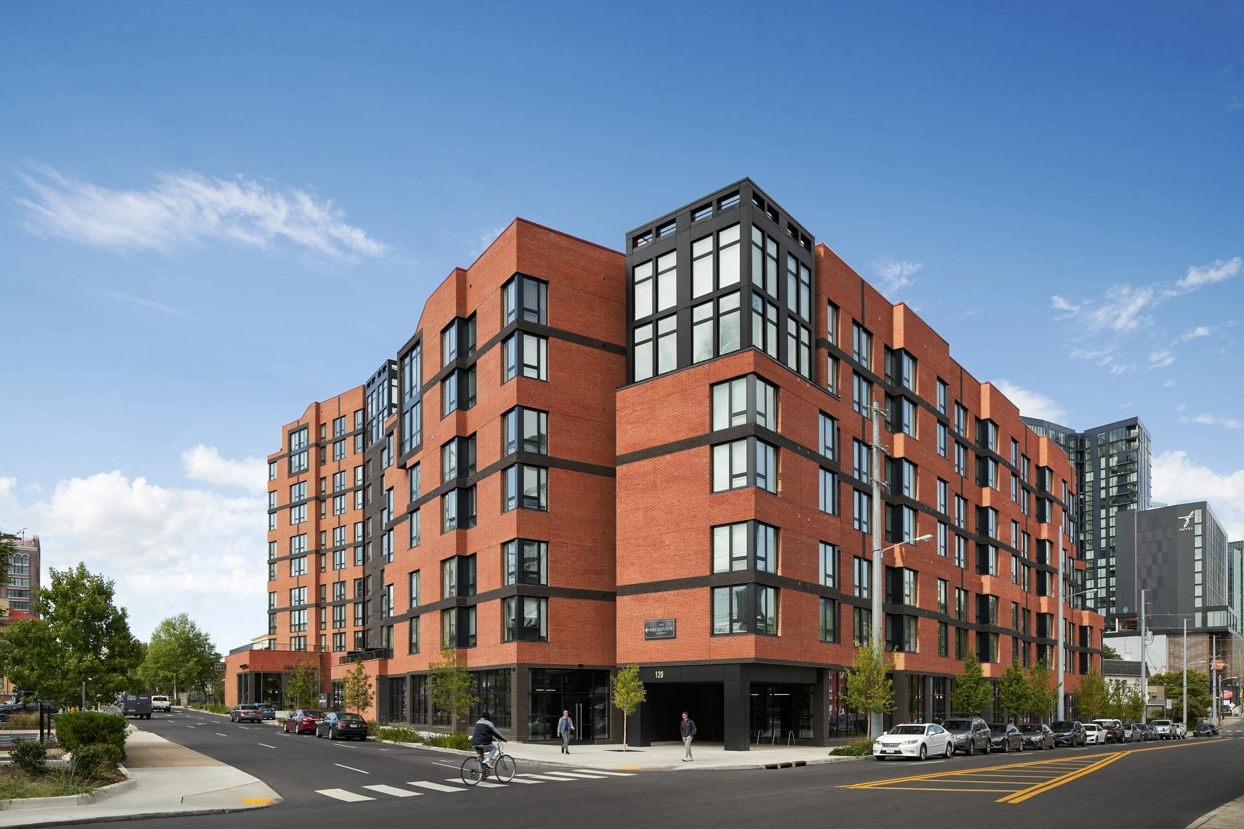 The Broadview Vanderbilt Graduate Student Housing Valerio Dewalt Train the-broadview-vanderbilt-graduate-student-housing-valerio-dewalt-train