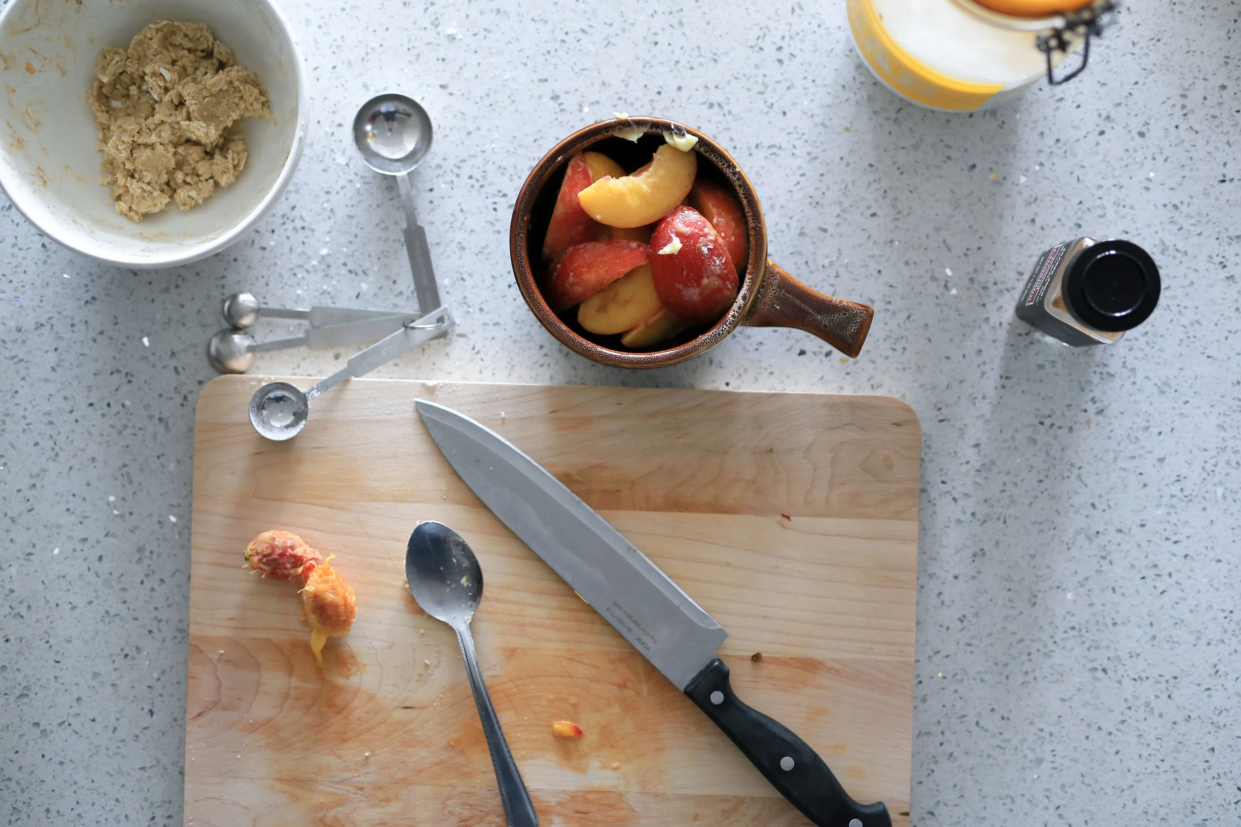 peach crumble for two