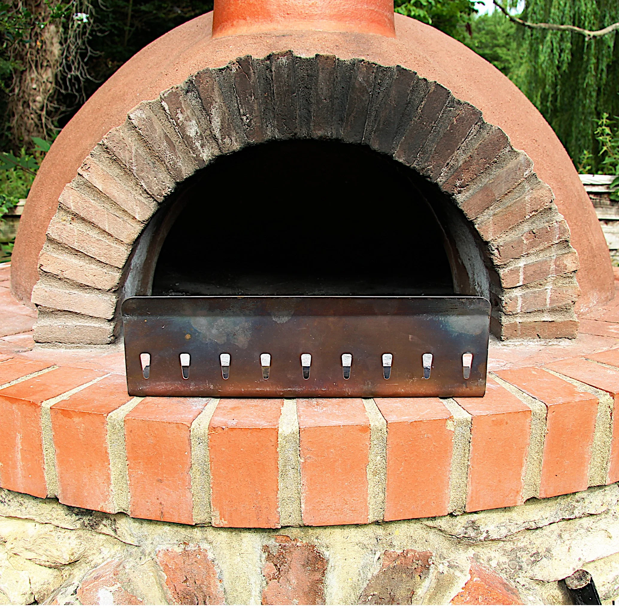 Controlling the heat in a pizza oven, pizza edge protection, Browning Ovens Fire Shield, cooking in a Pizza oven Pizza Oven Fire Heat Shield with 2 way heat setting feature