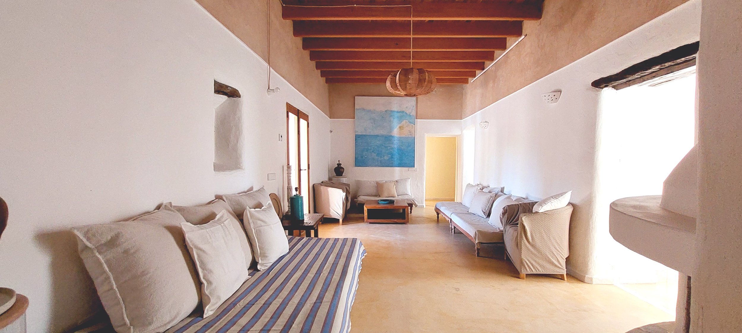 Interior 5.jpg