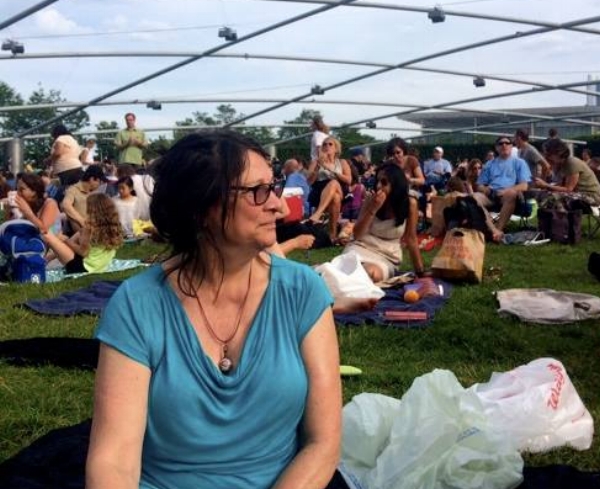 Waiting for the music to begin on a hot summer chicago day