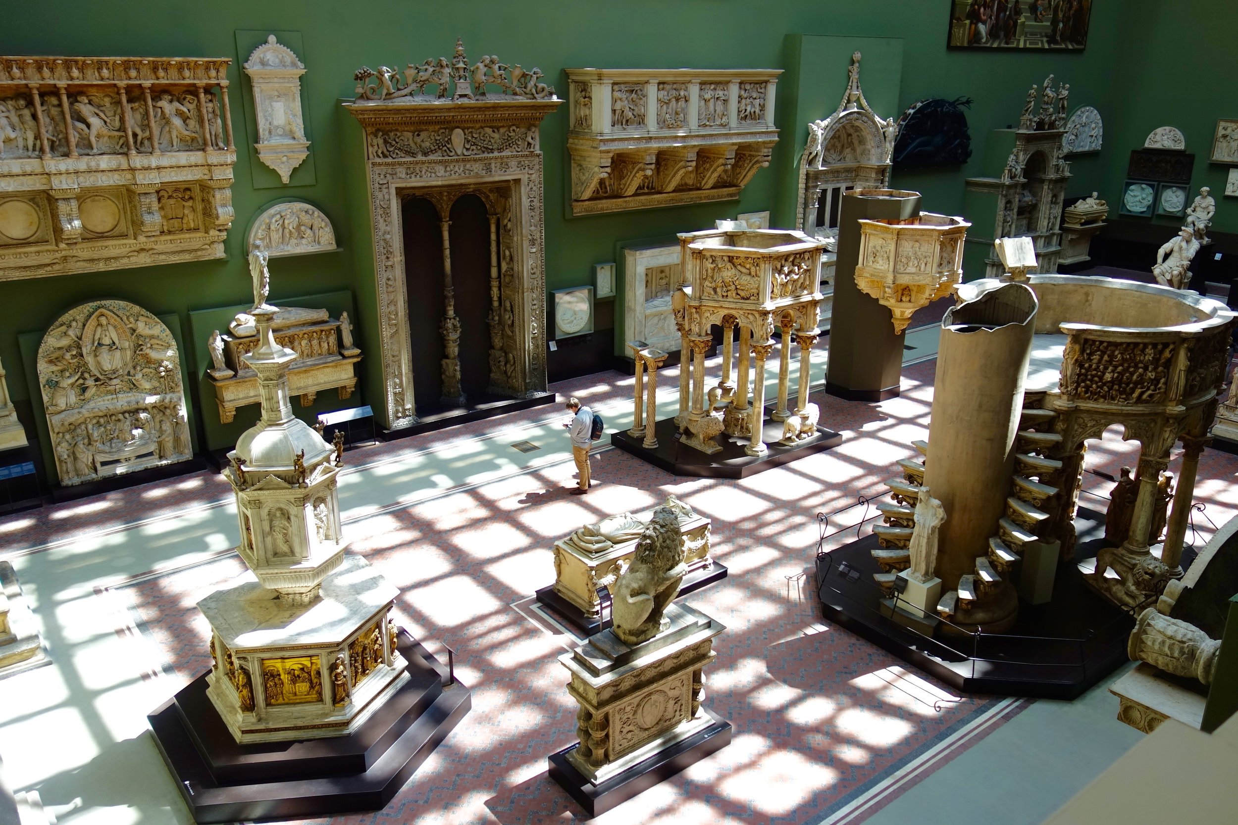v and a gallery.jpg