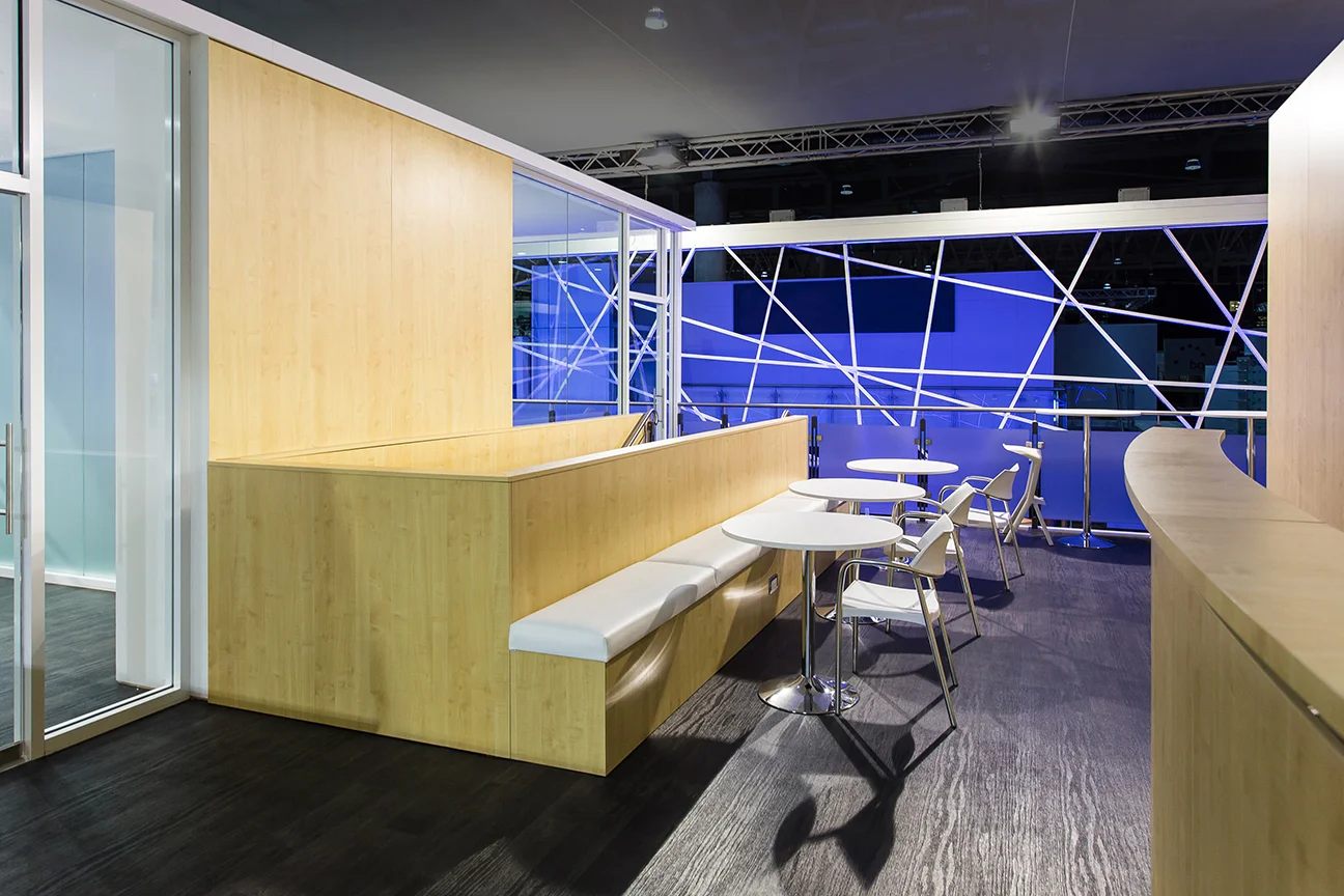 Visa upstairs.01.jpg