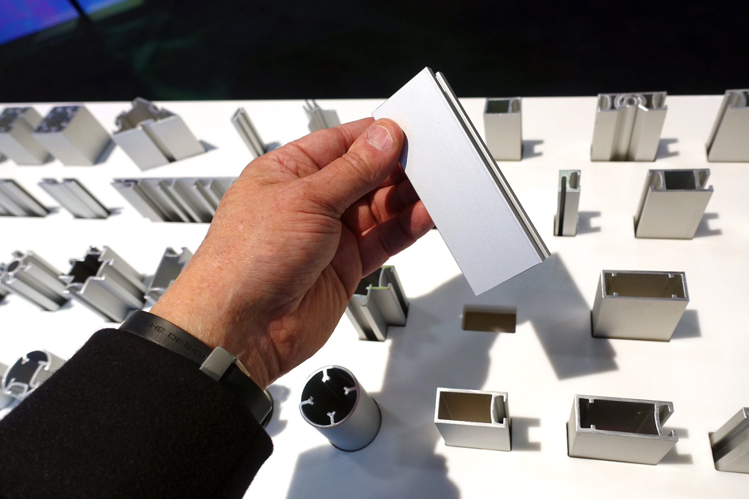 Hand:Extrusion Detail.jpg