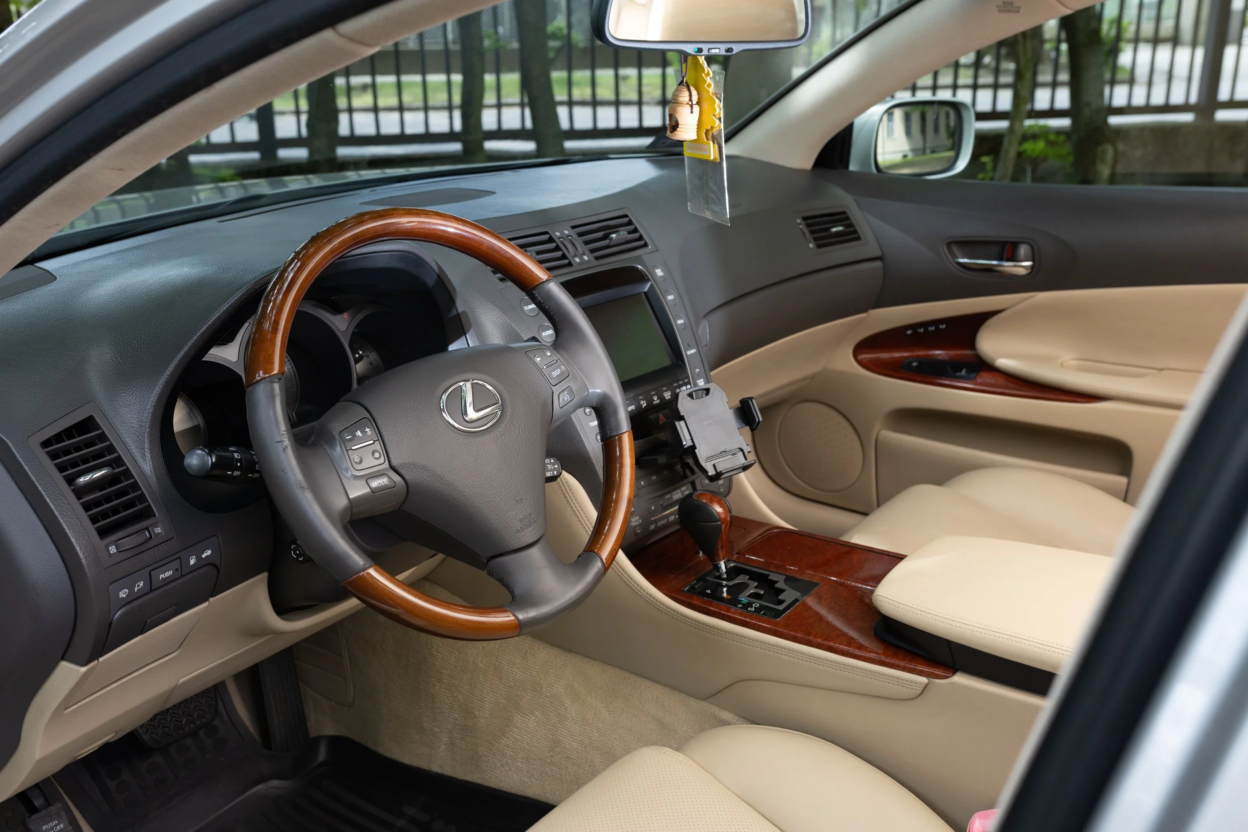 Lexus-8.jpg